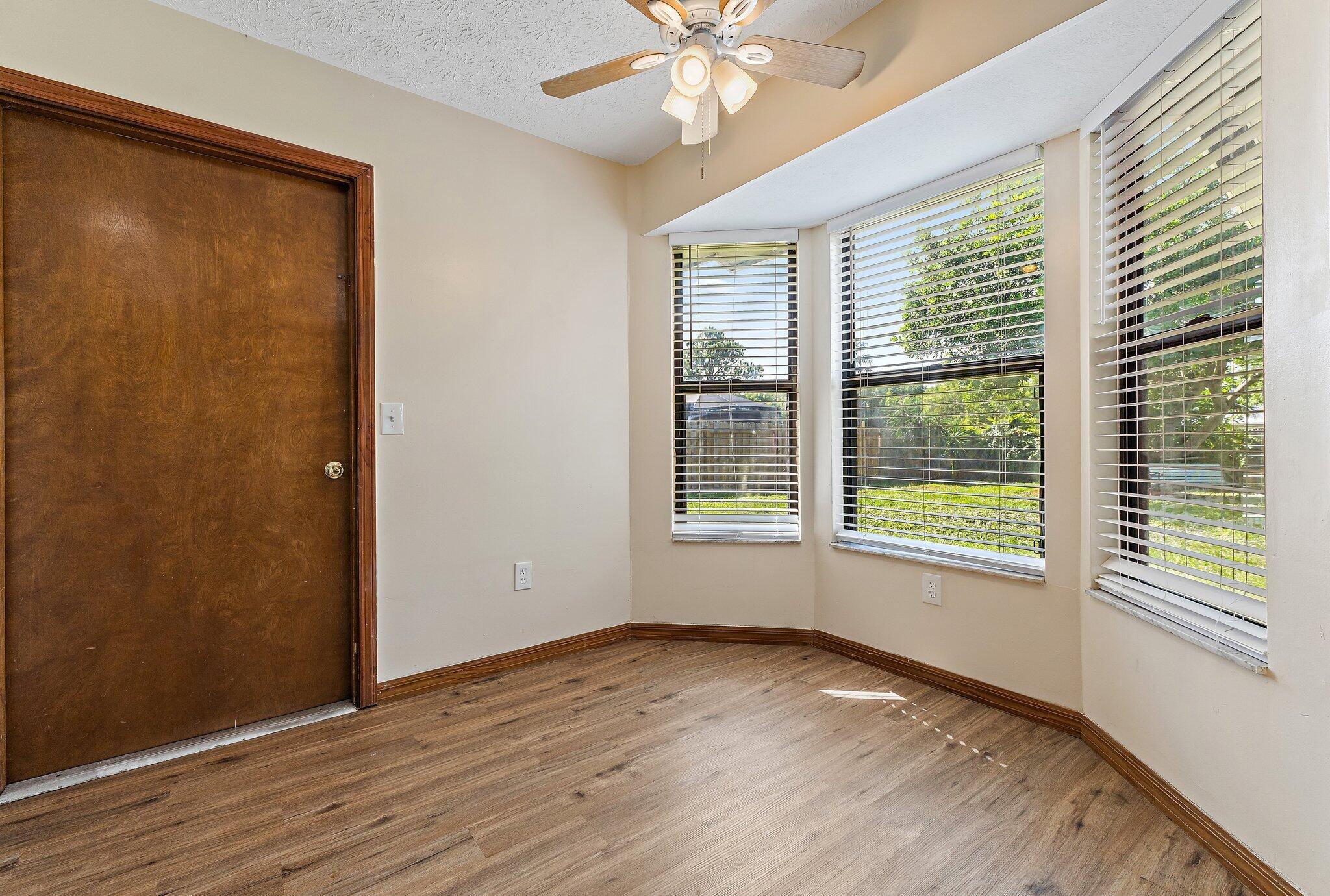 2186 SE Trillo Street