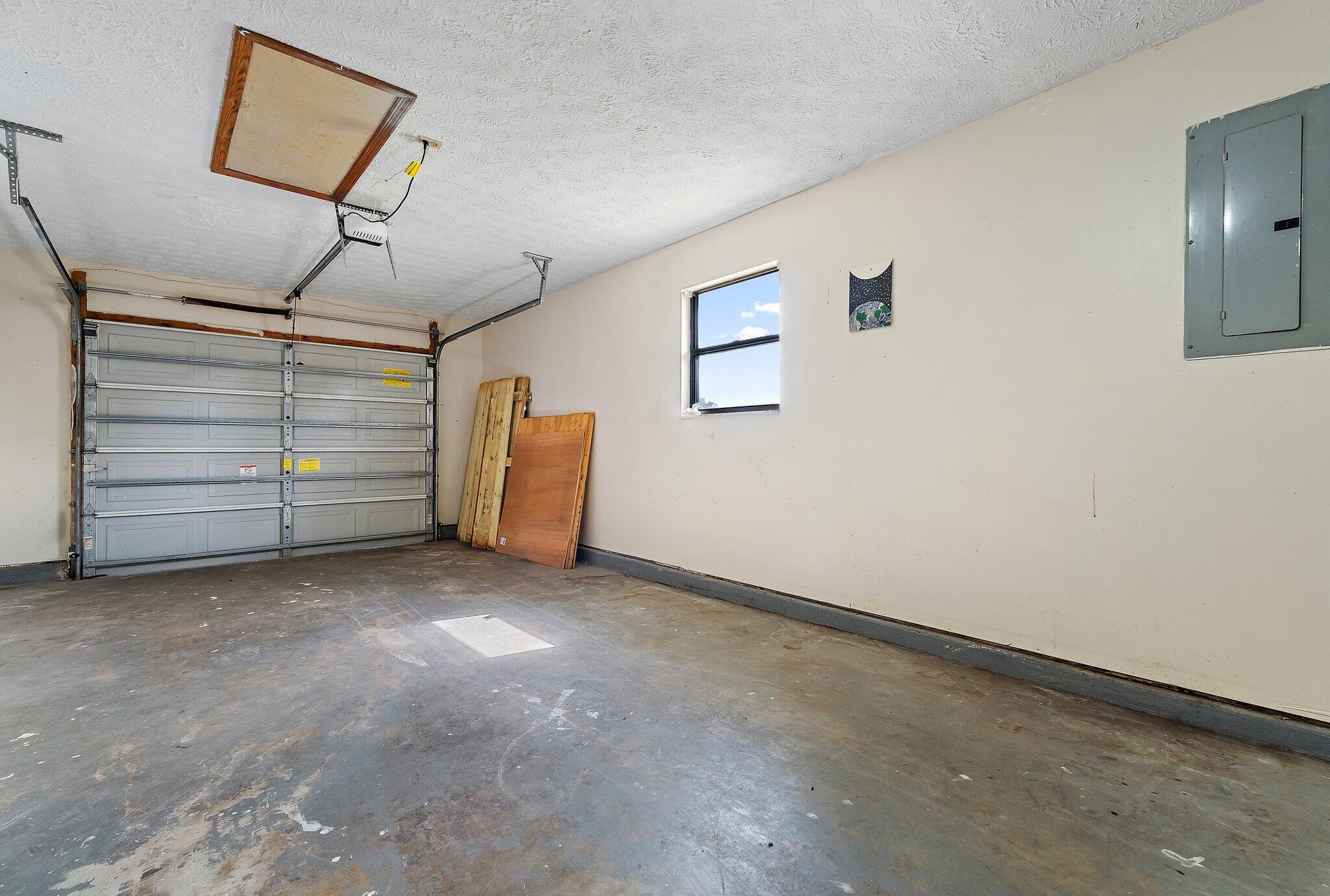 2186 SE Trillo Street