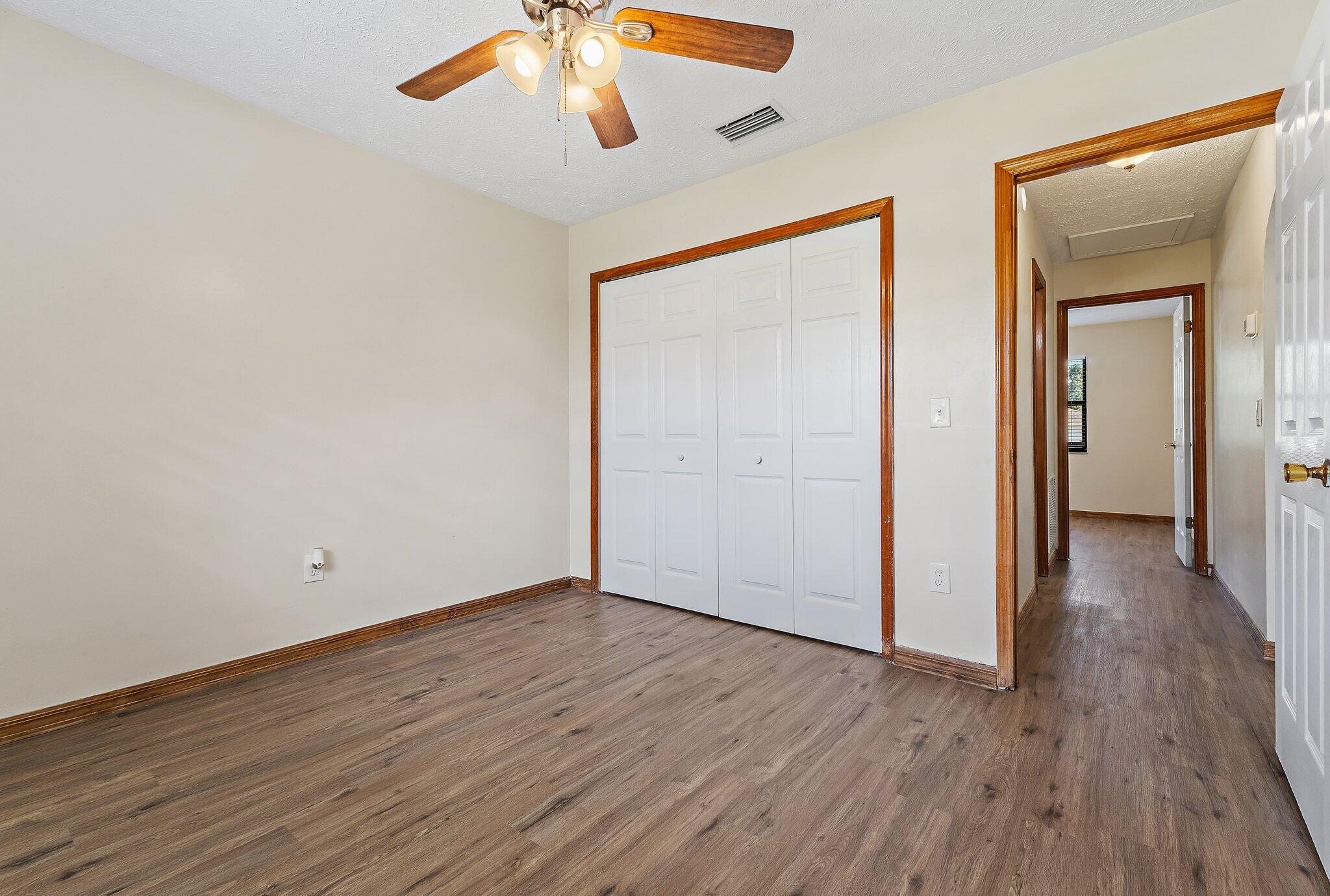 2186 SE Trillo Street