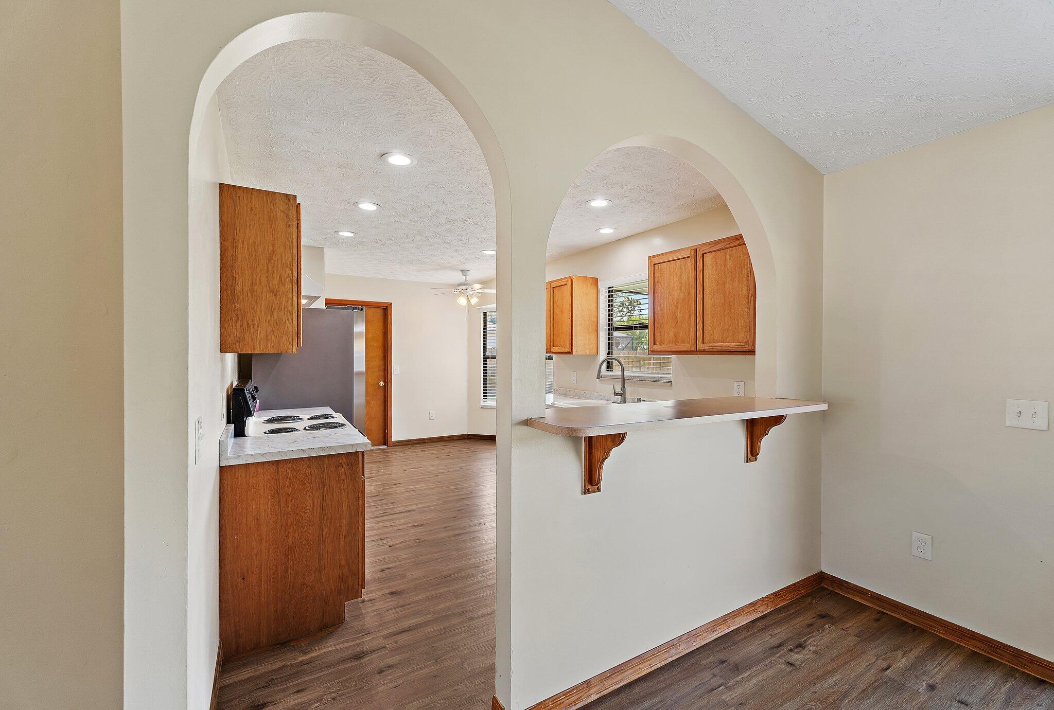 2186 SE Trillo Street