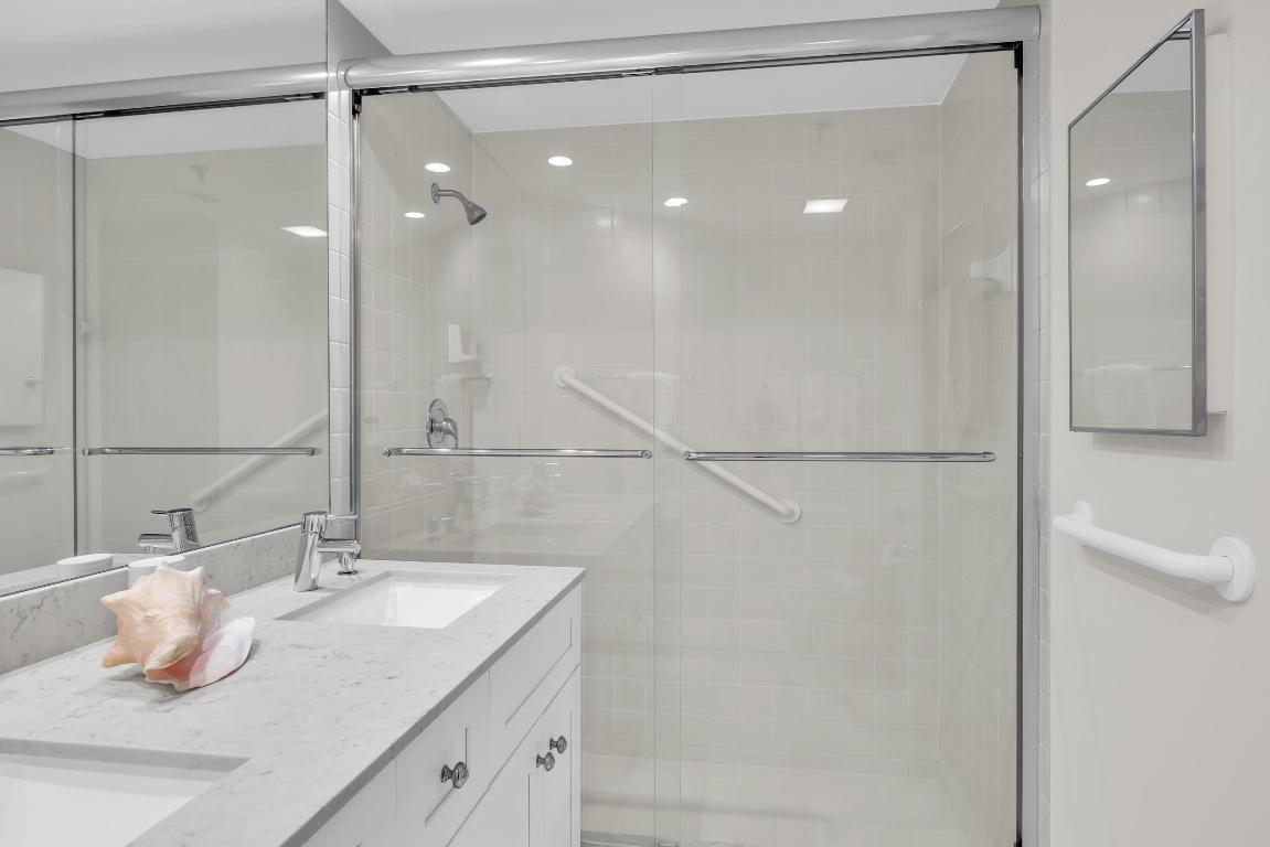 200 Waterway Road 206