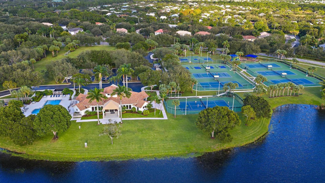 495 Pelican Lane S, Jupiter