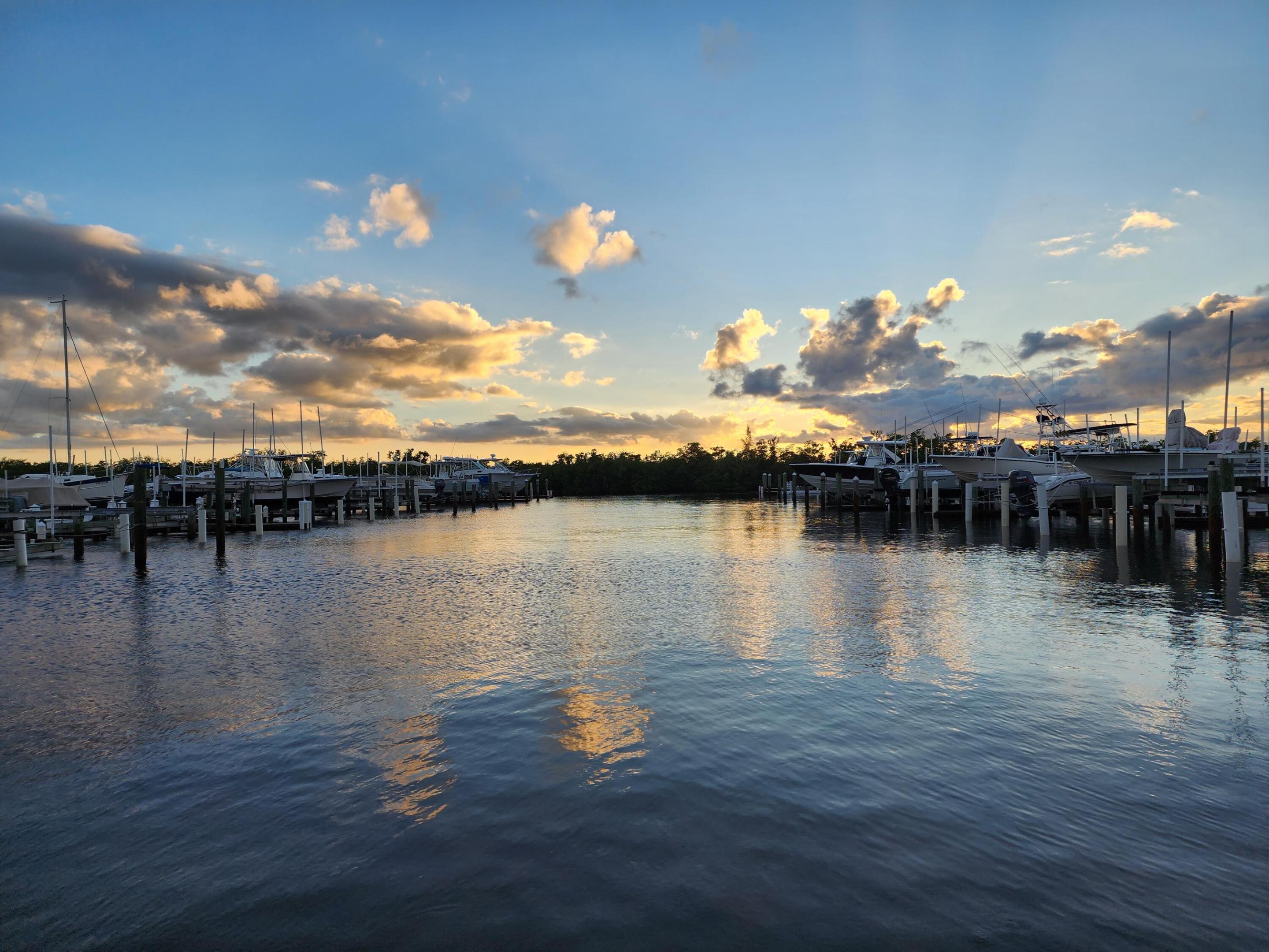 5155 N Highway A1a 211