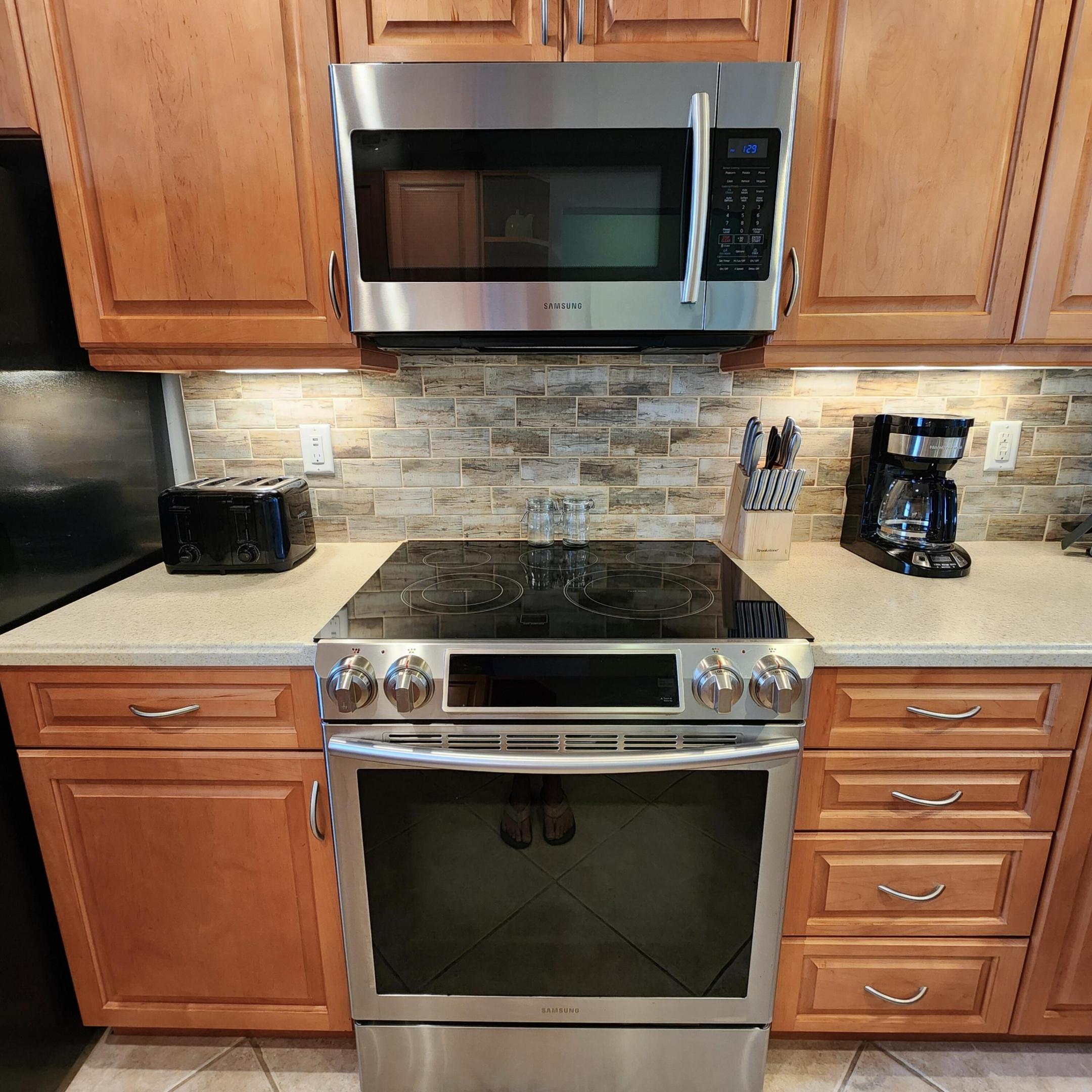 5155 N Highway A1a 211