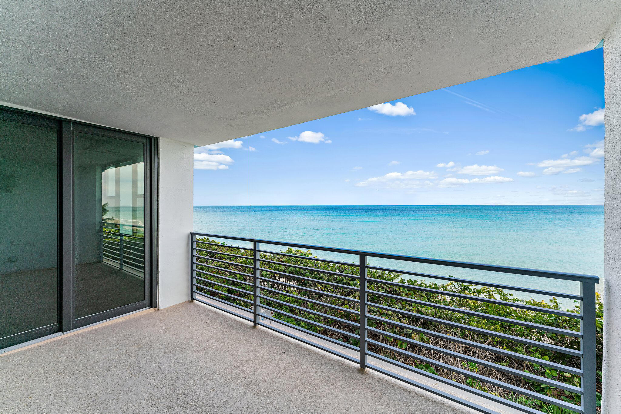 900 Ocean Drive 104