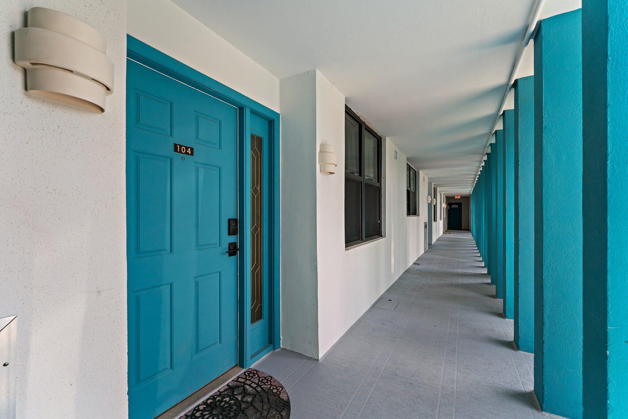 900 Ocean Drive 104