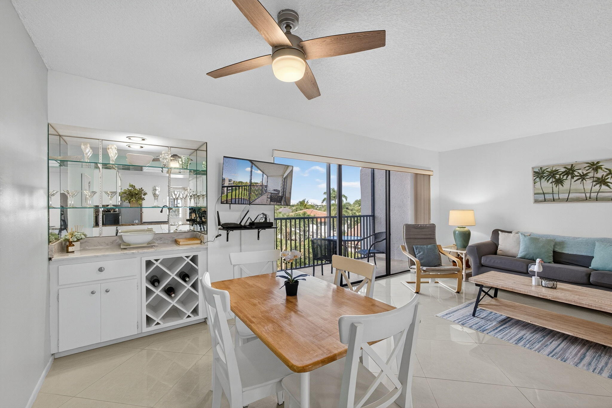 1605 S Us Highway 1 A407