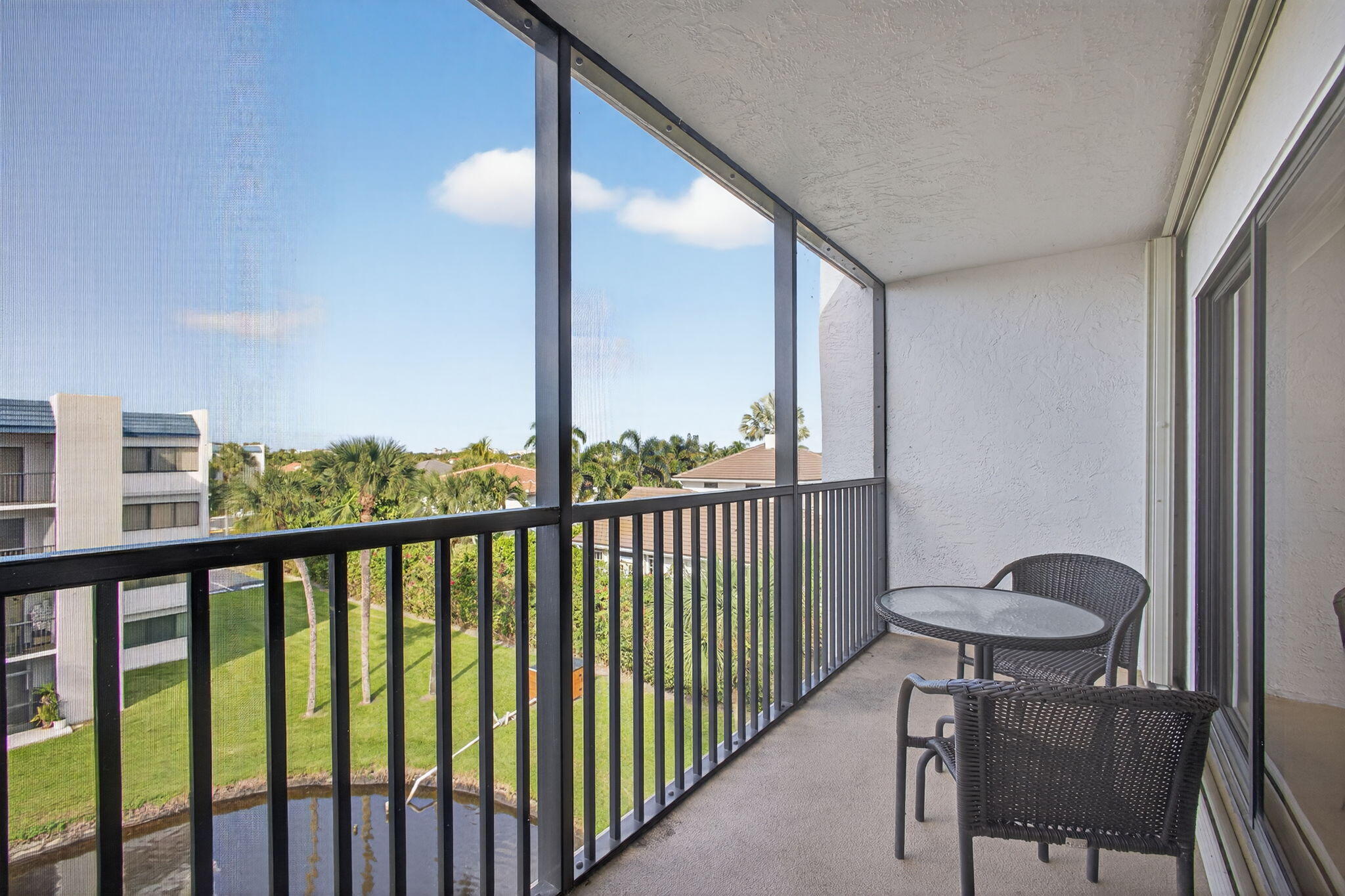 1605 S Us Highway 1 A407