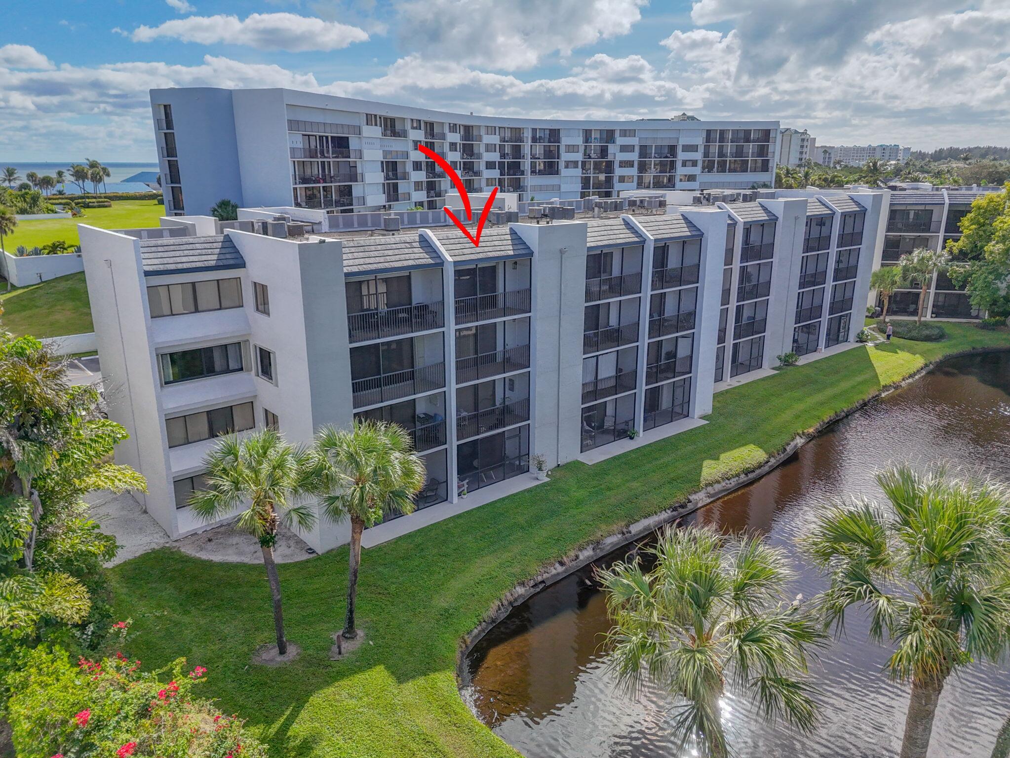 1605 S Us Highway 1 A407