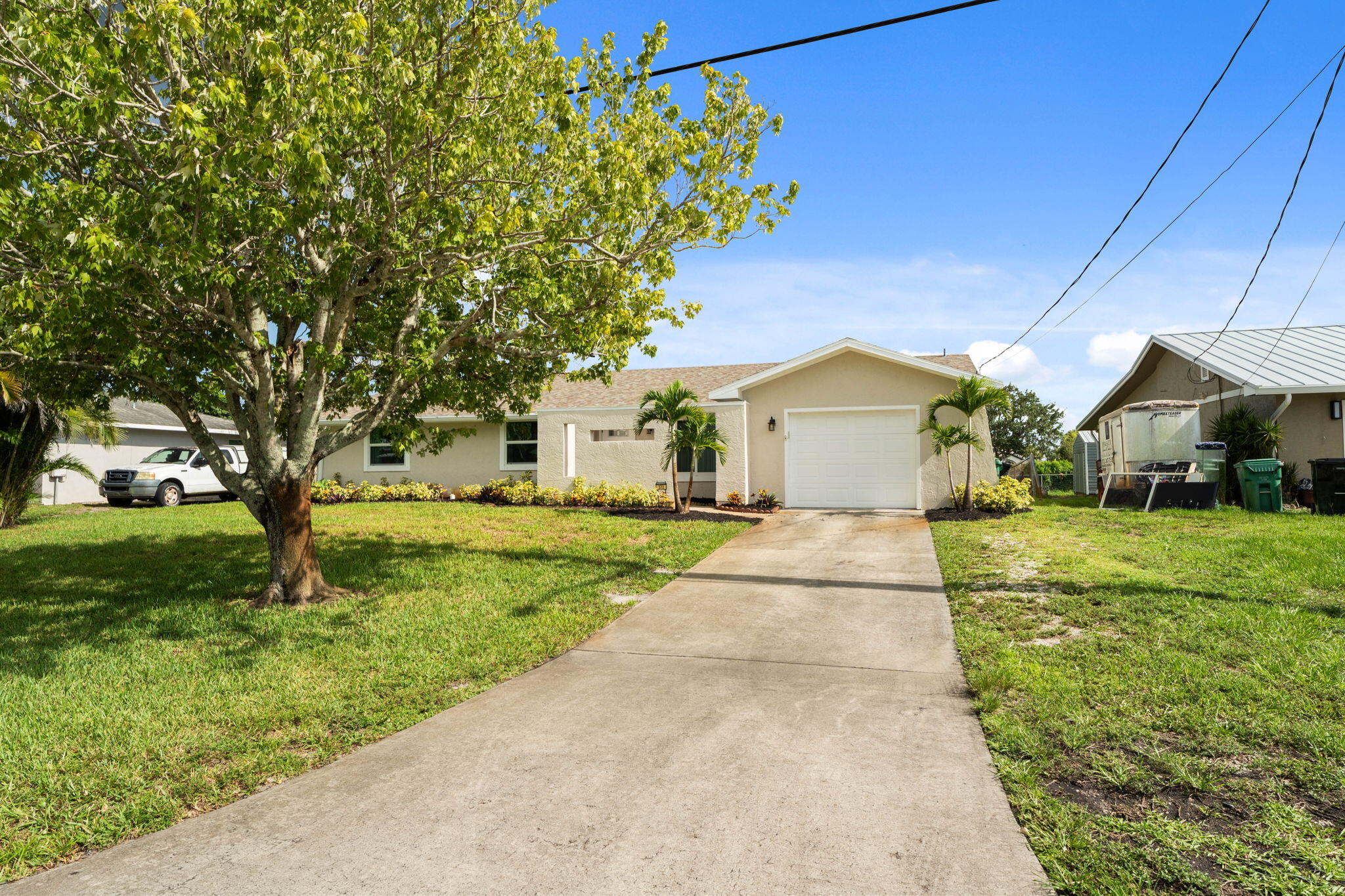 372 SE Oakridge Drive, Port St. Lucie