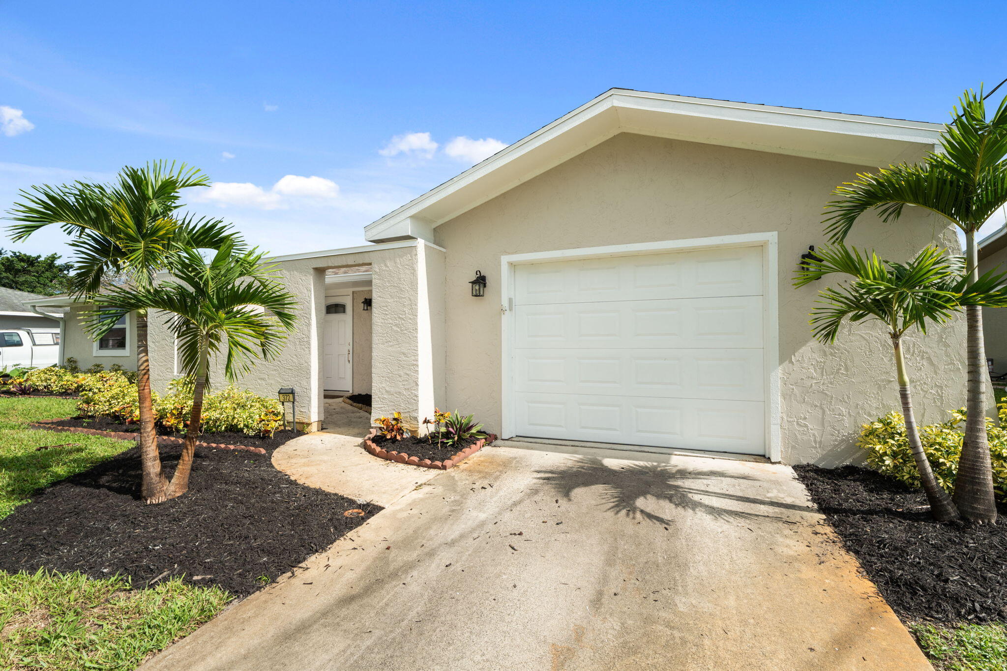 372 SE Oakridge Drive, Port St. Lucie