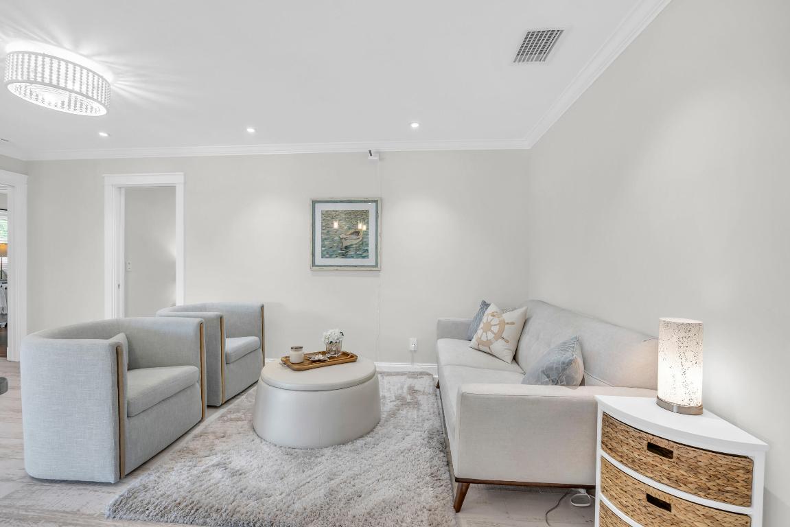 11 SE Splitrail Circle