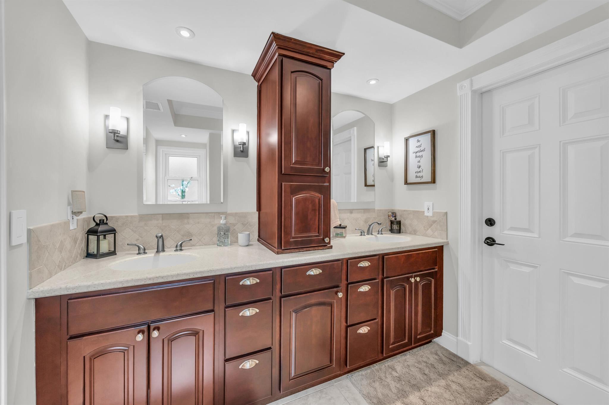 11 SE Splitrail Circle