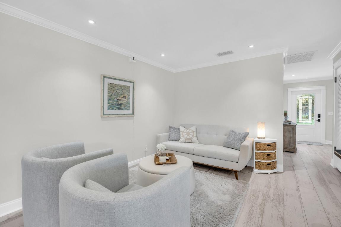 11 SE Splitrail Circle