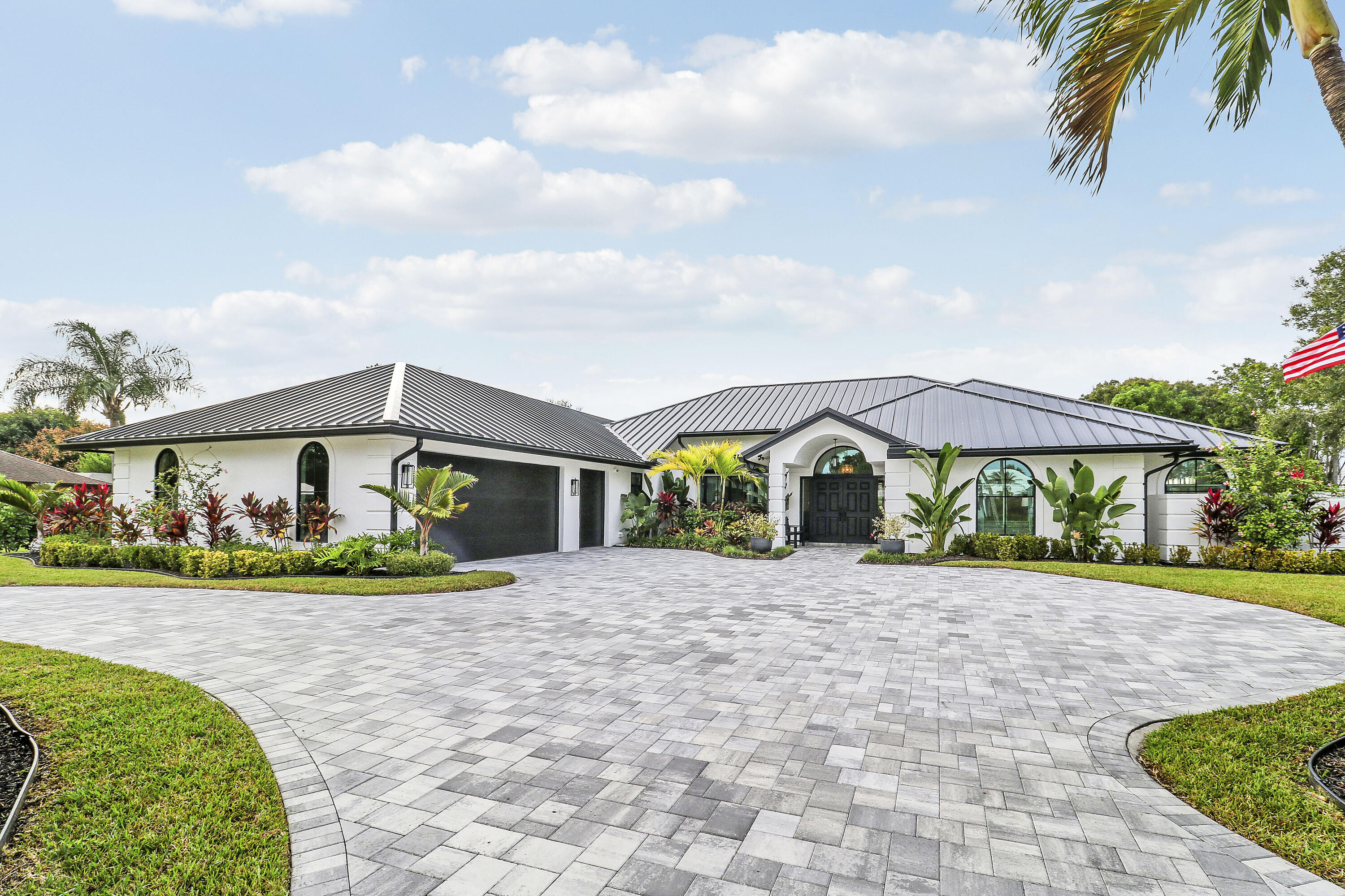 109 SE Turtle Creek Drive