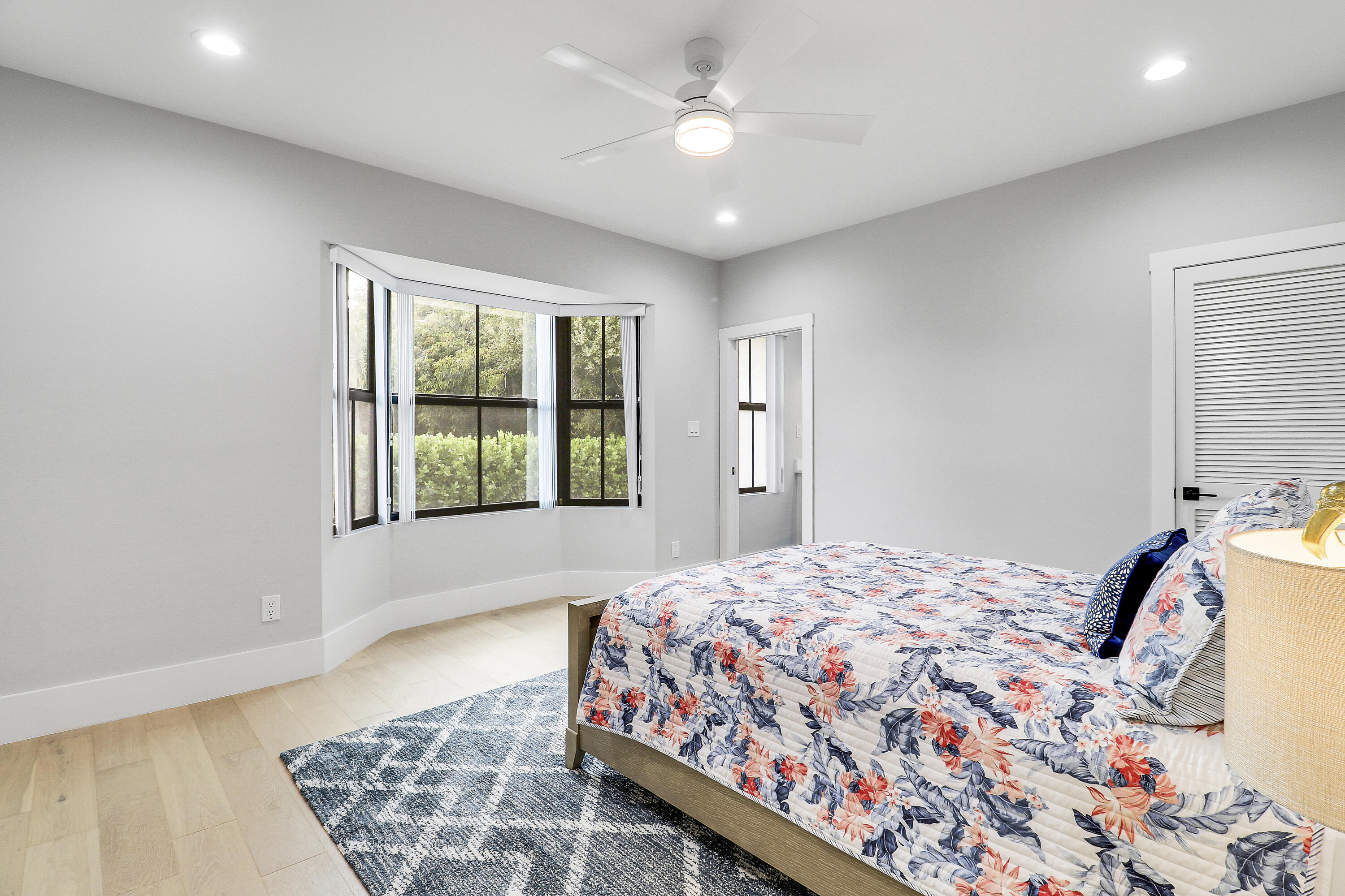 109 SE Turtle Creek Drive