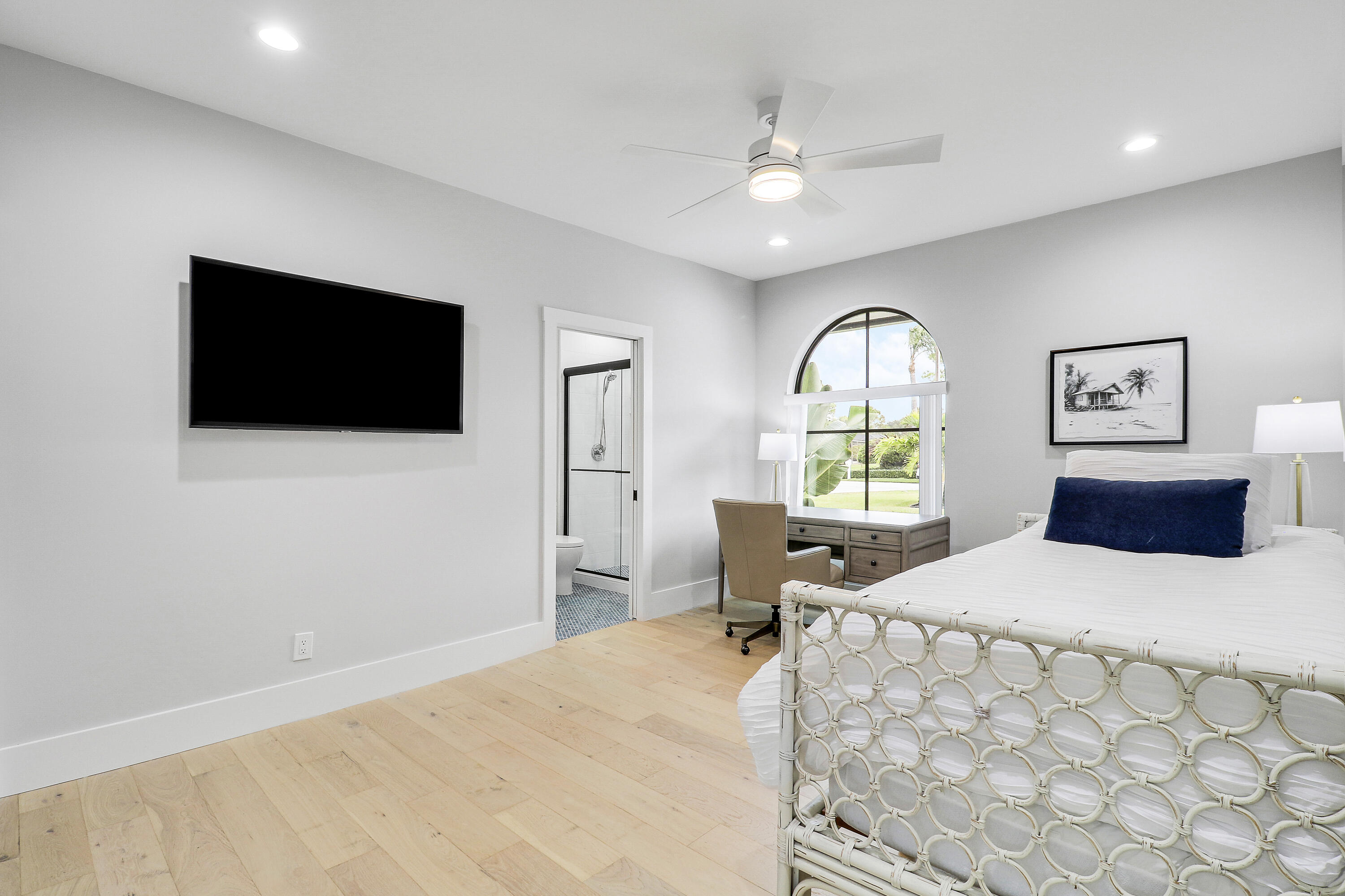 109 SE Turtle Creek Drive