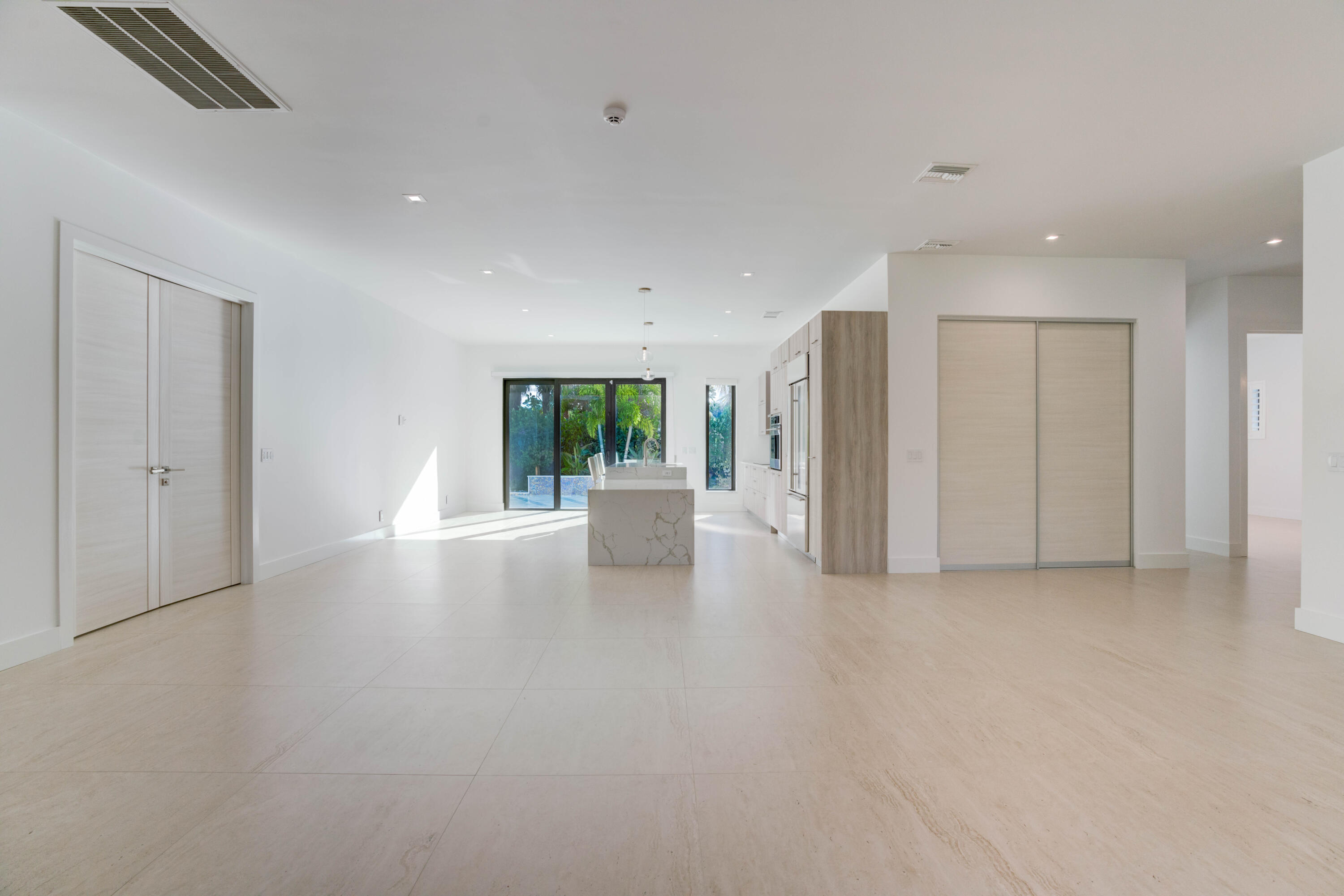 14036 N Miller Drive