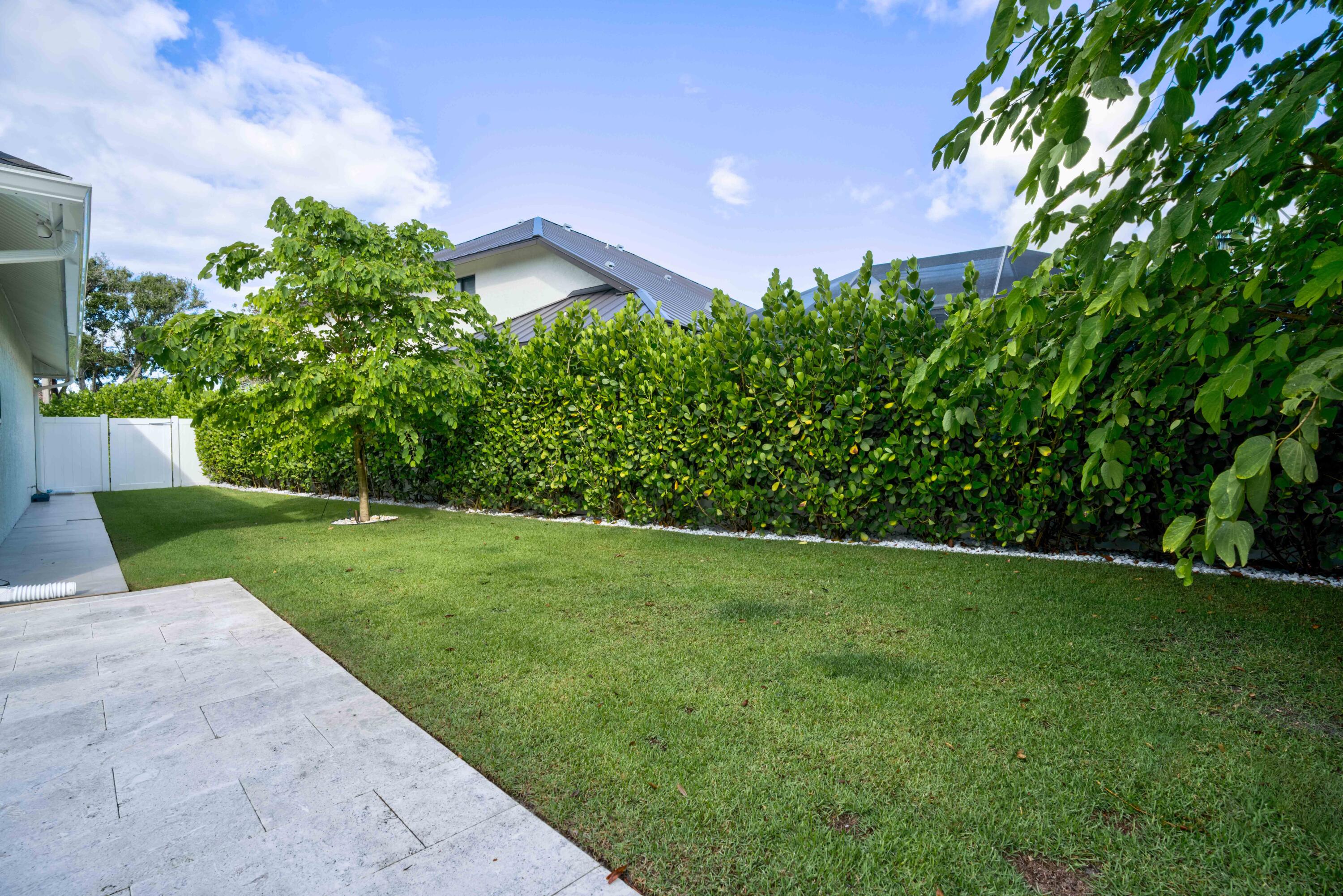 14036 N Miller Drive