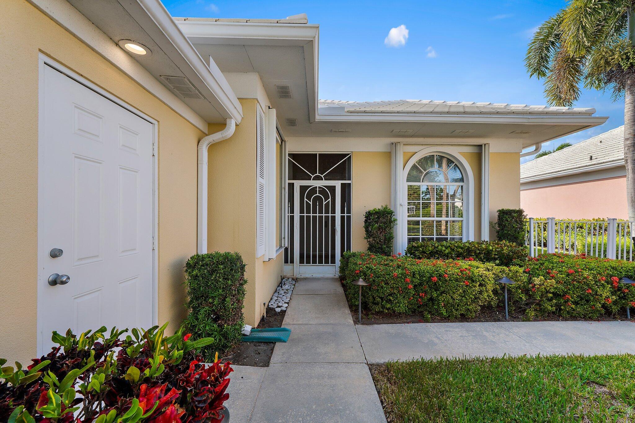 8445 E Garden Oaks Circle