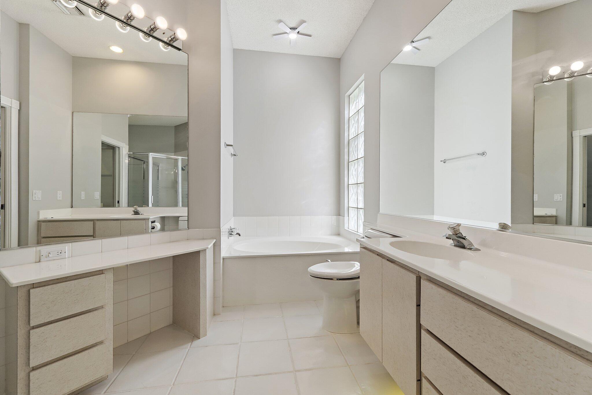 8445 E Garden Oaks Circle