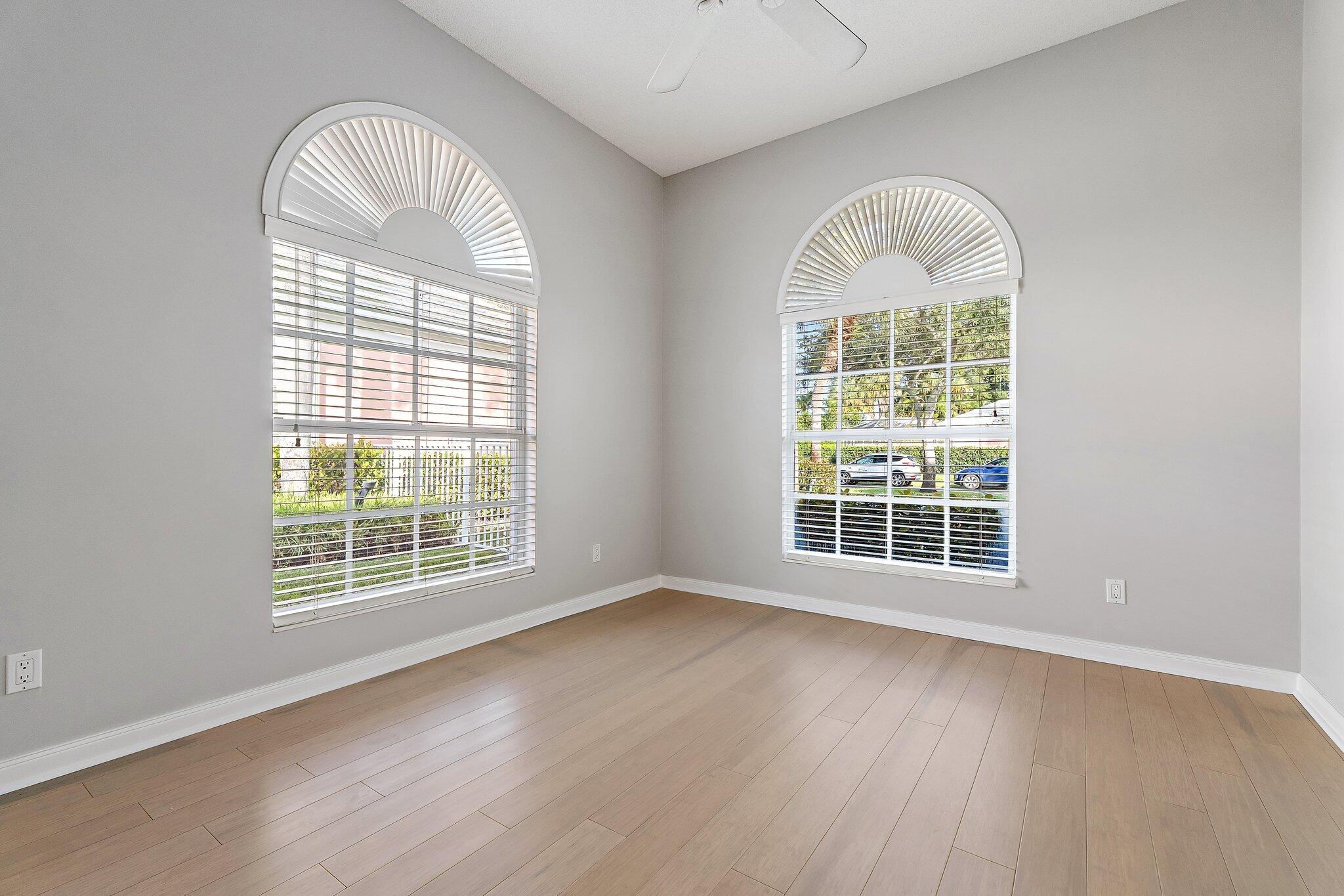 8445 E Garden Oaks Circle