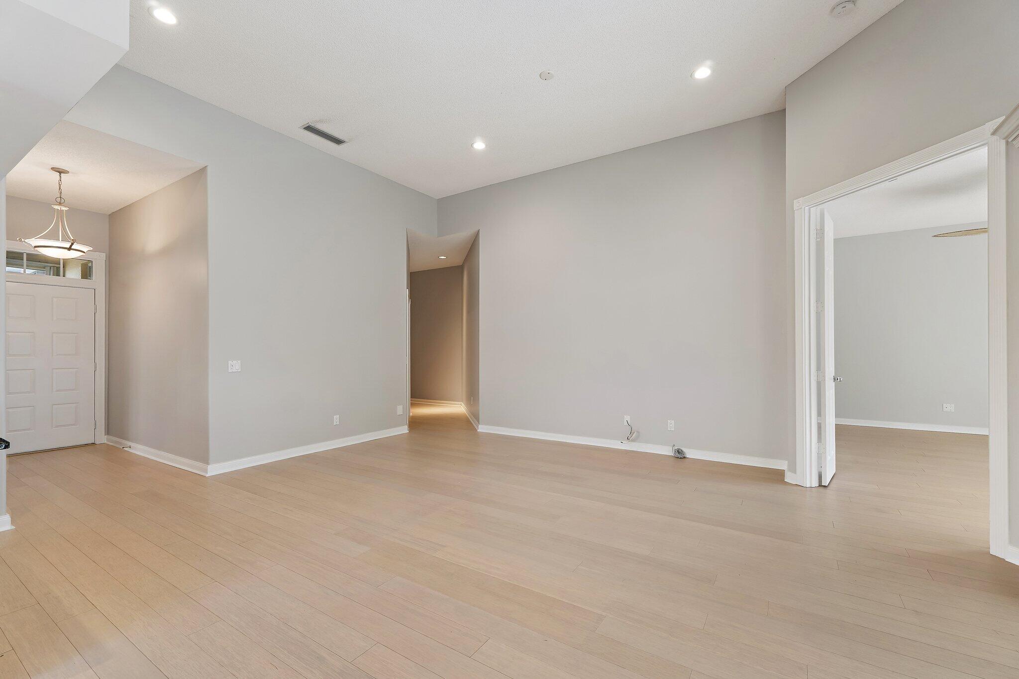 8445 E Garden Oaks Circle