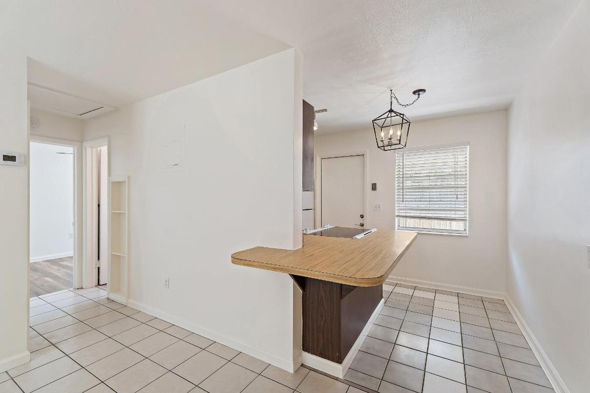 19147 SE Hillcrest Drive B