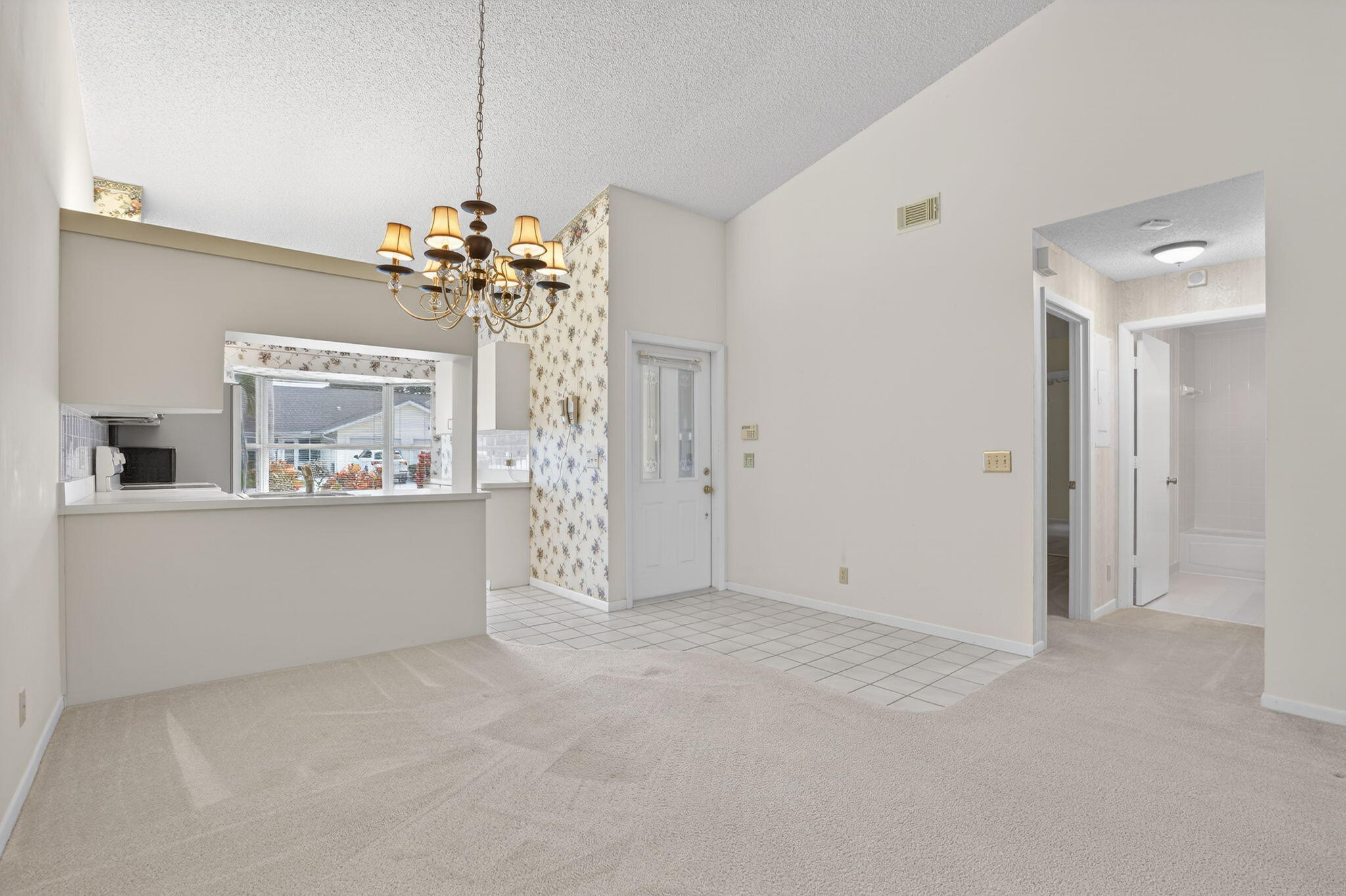 10819 SE Sea Pines Circle