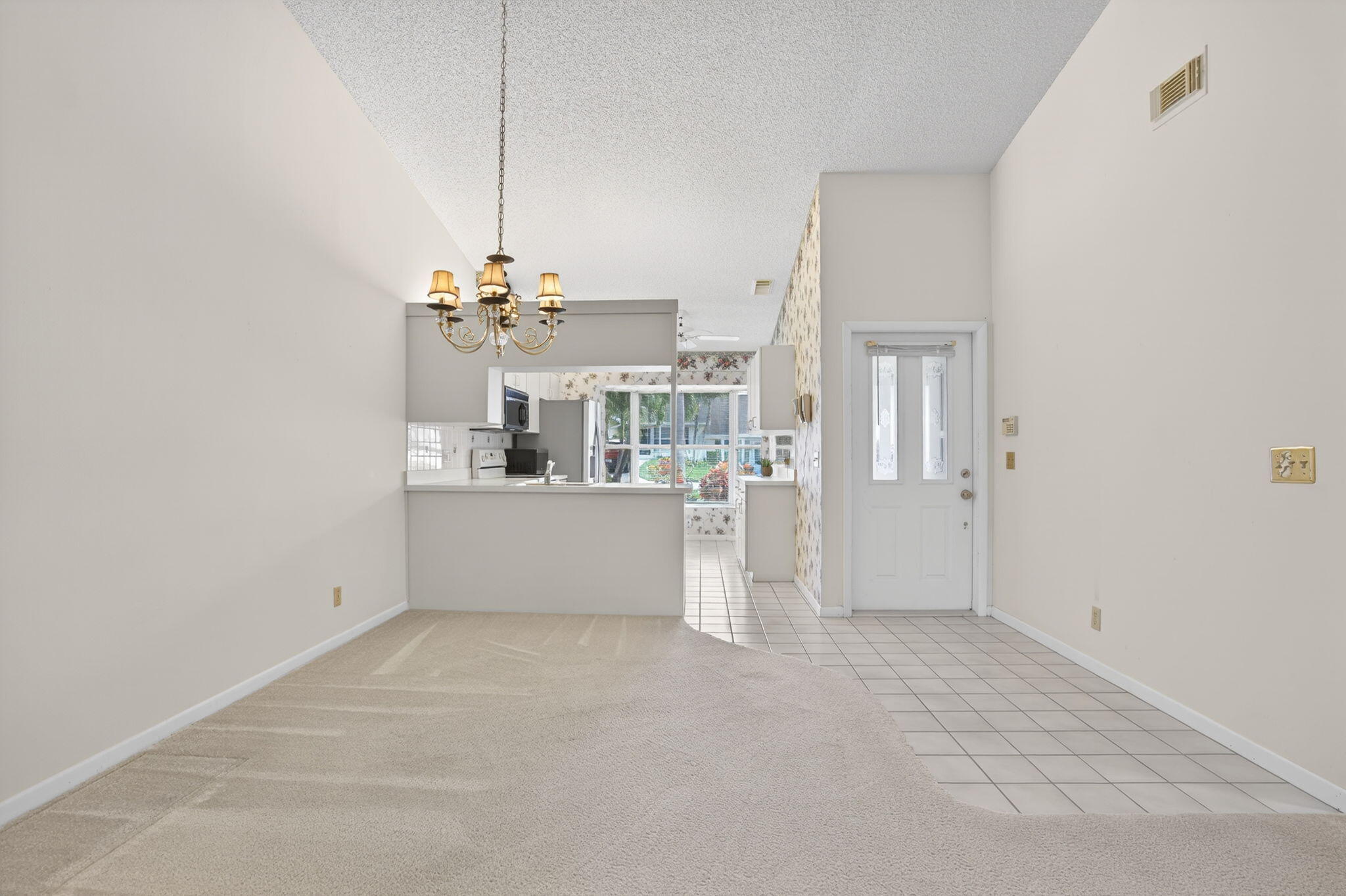 10819 SE Sea Pines Circle