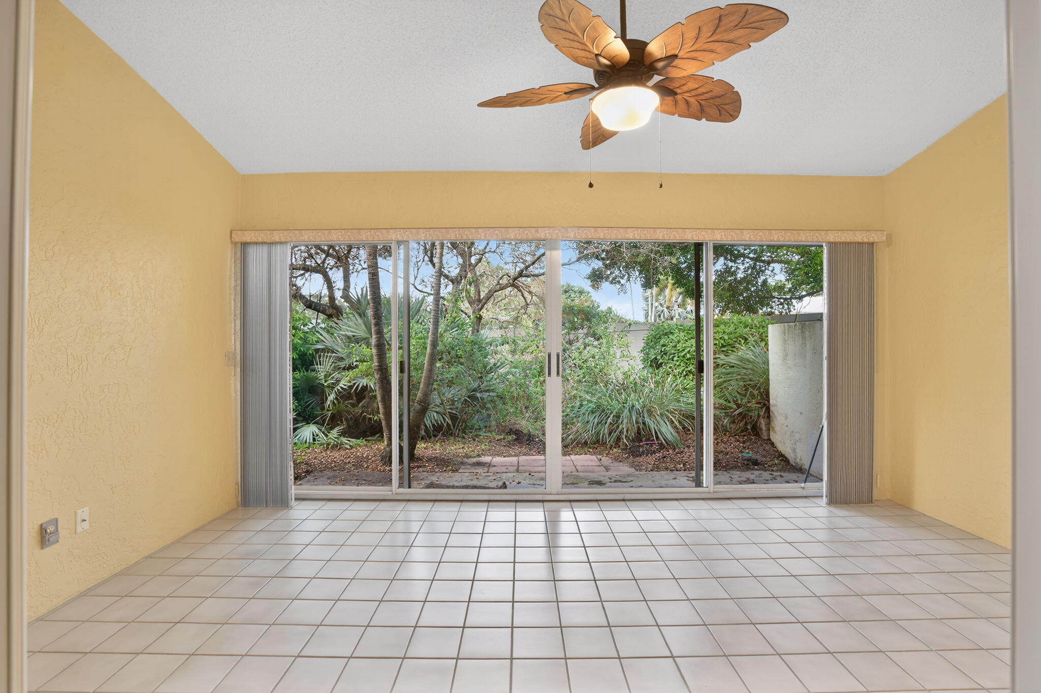 10819 SE Sea Pines Circle