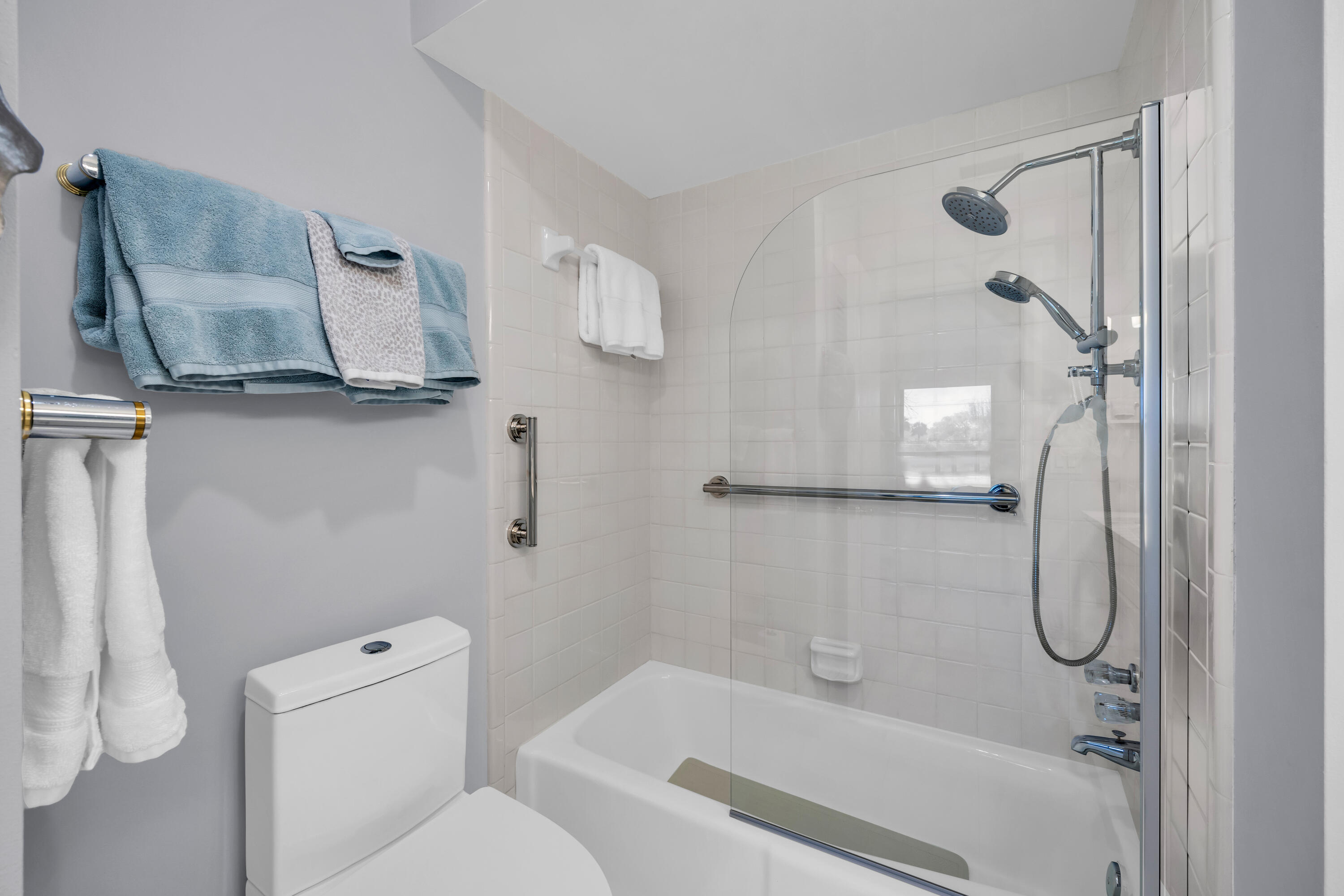 4 SE Turtle Creek Drive E