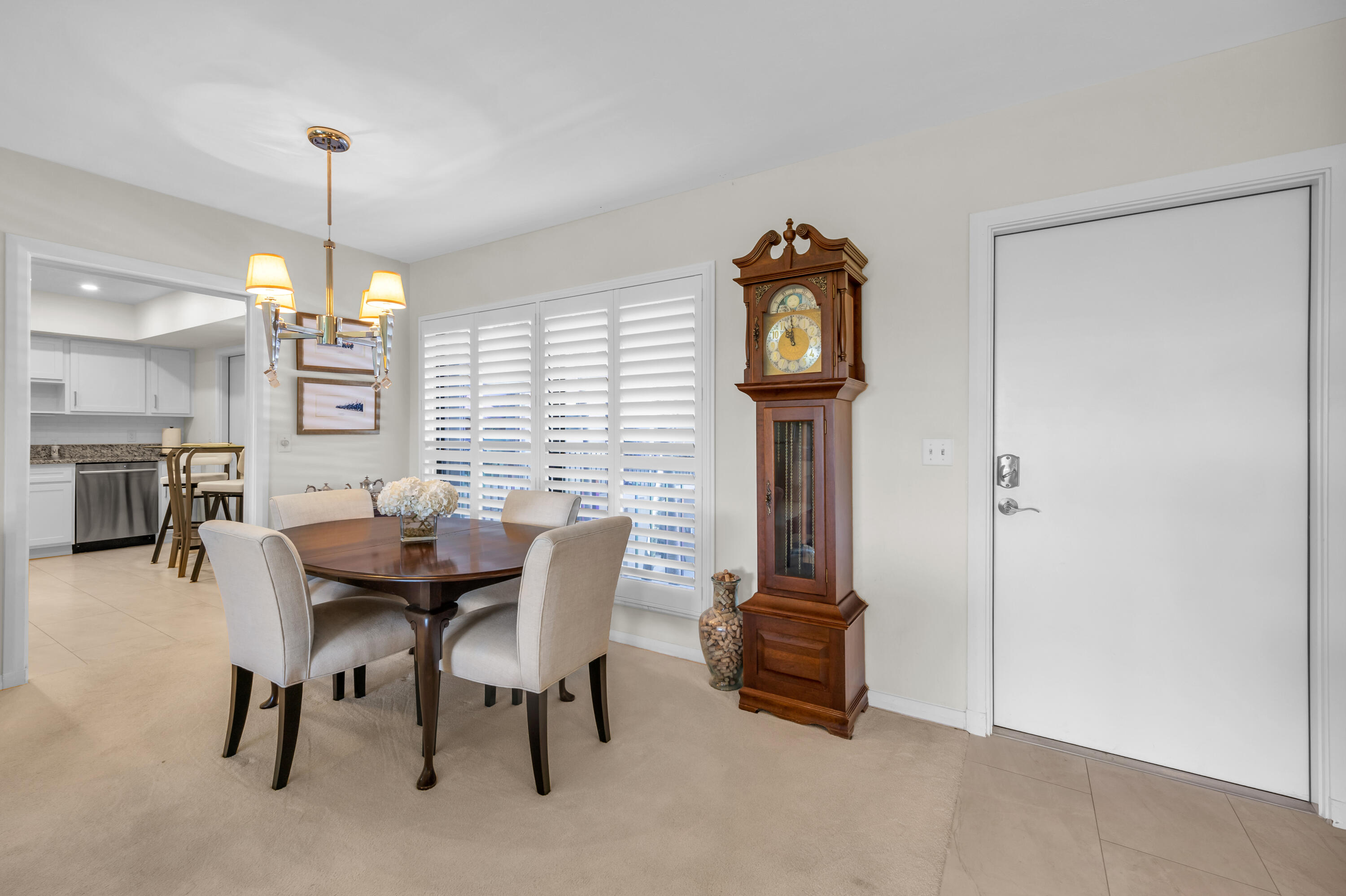 4 SE Turtle Creek Drive E