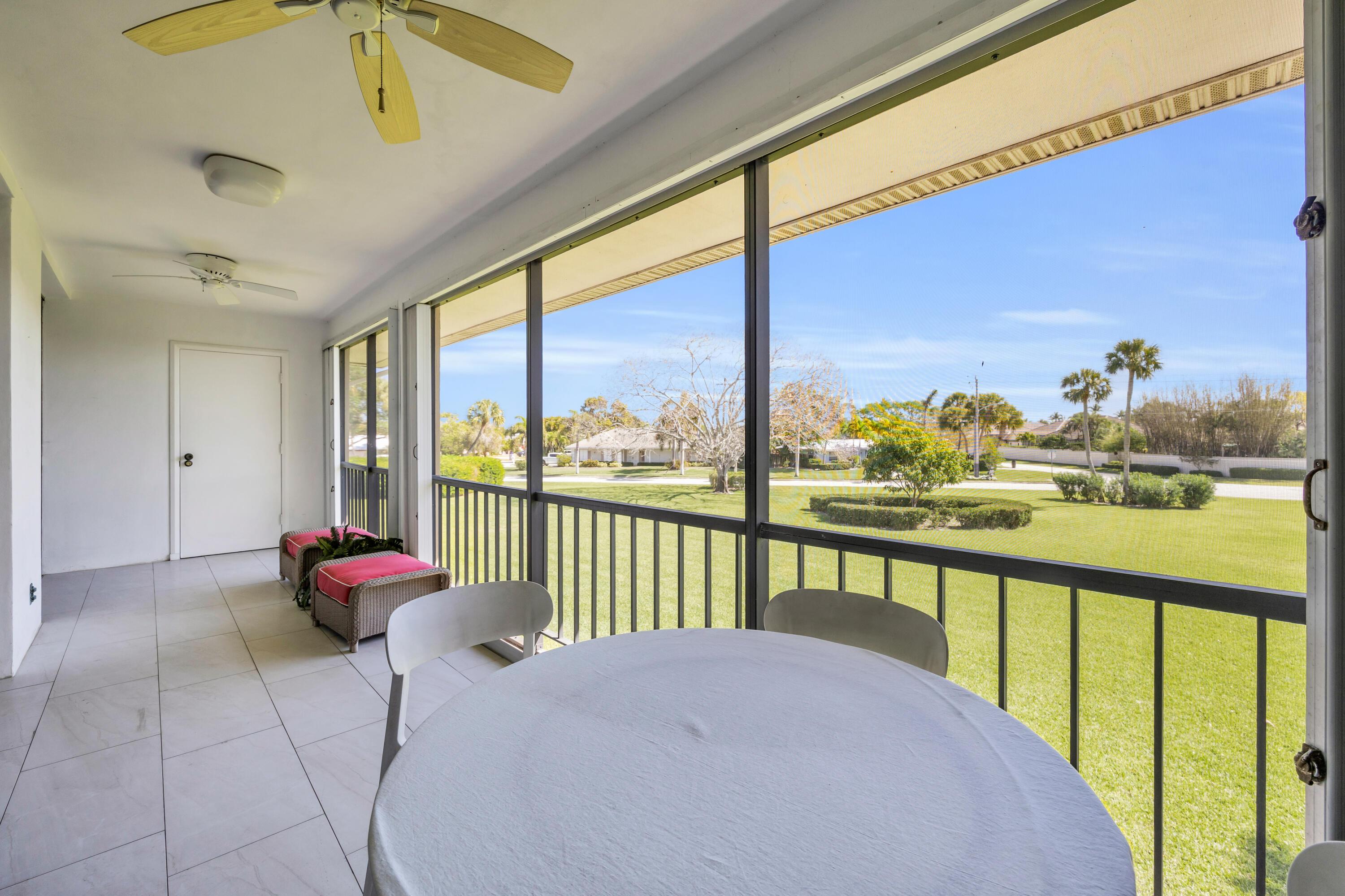 4 SE Turtle Creek Drive E