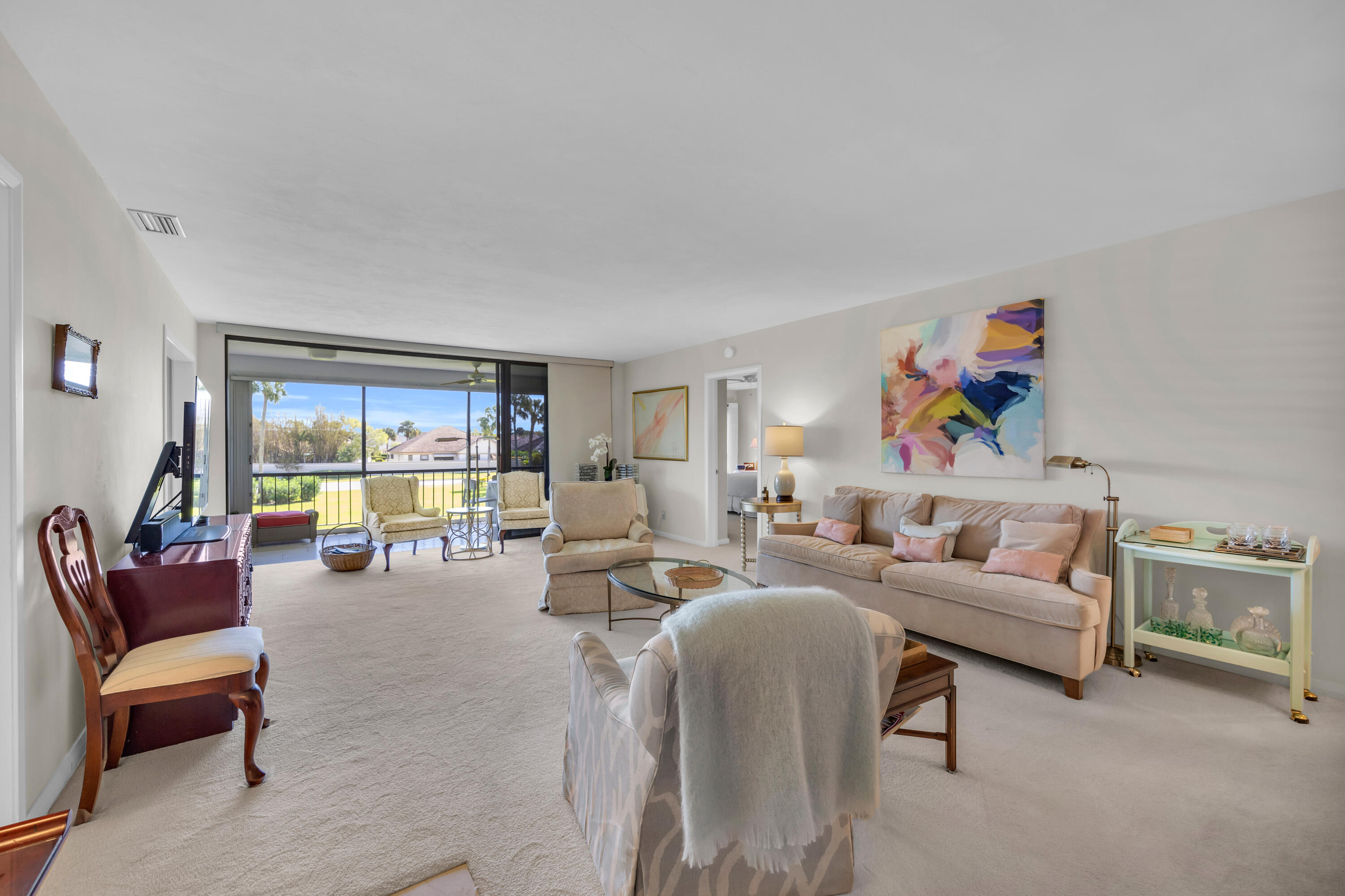 4 SE Turtle Creek Drive E