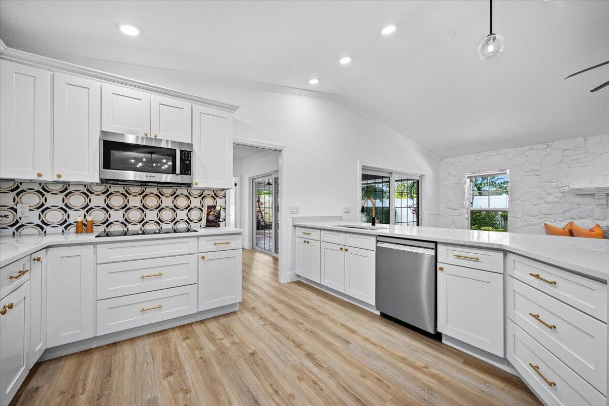 19787 Hibiscus Drive