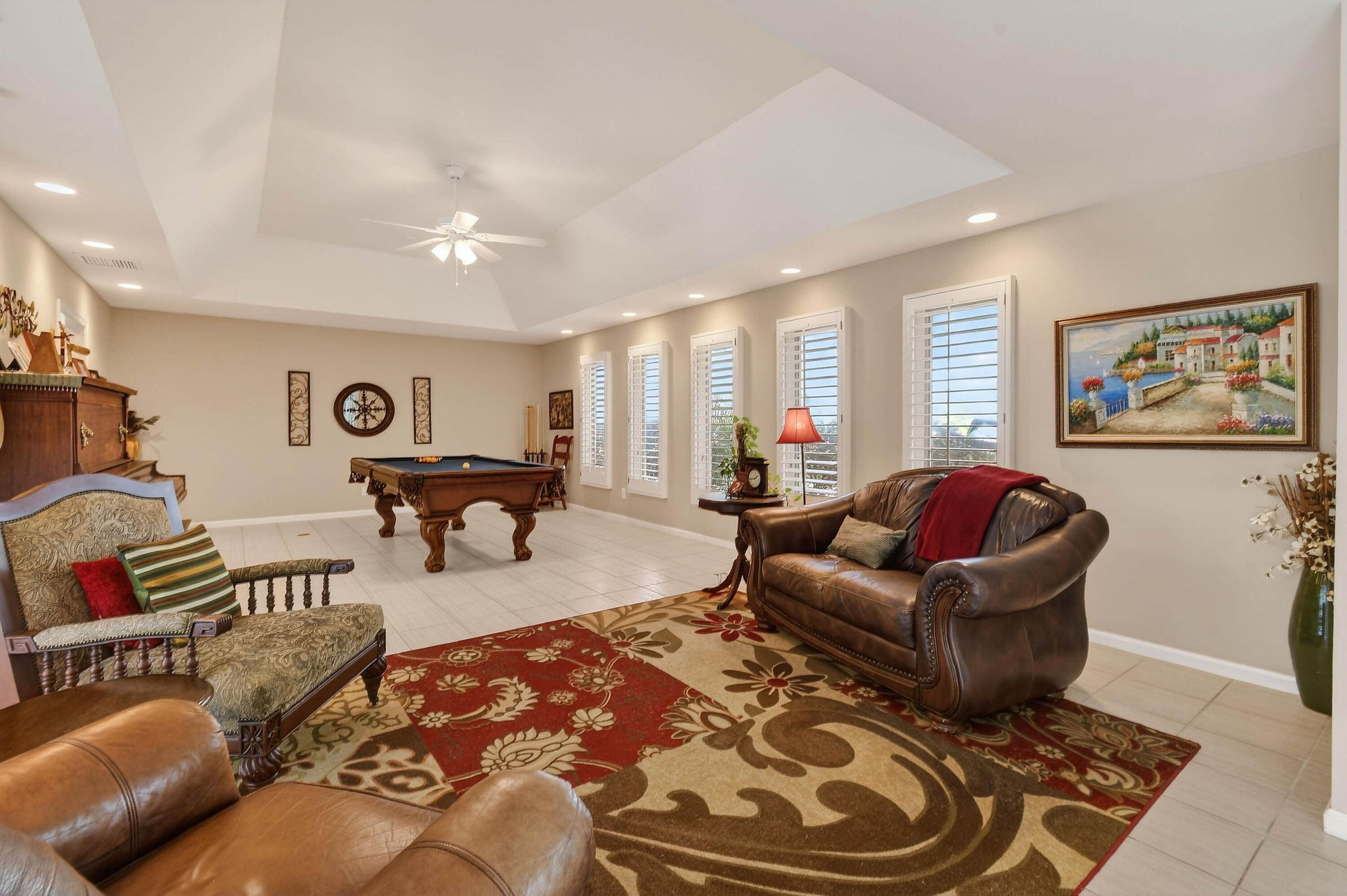 285 Golfview Drive