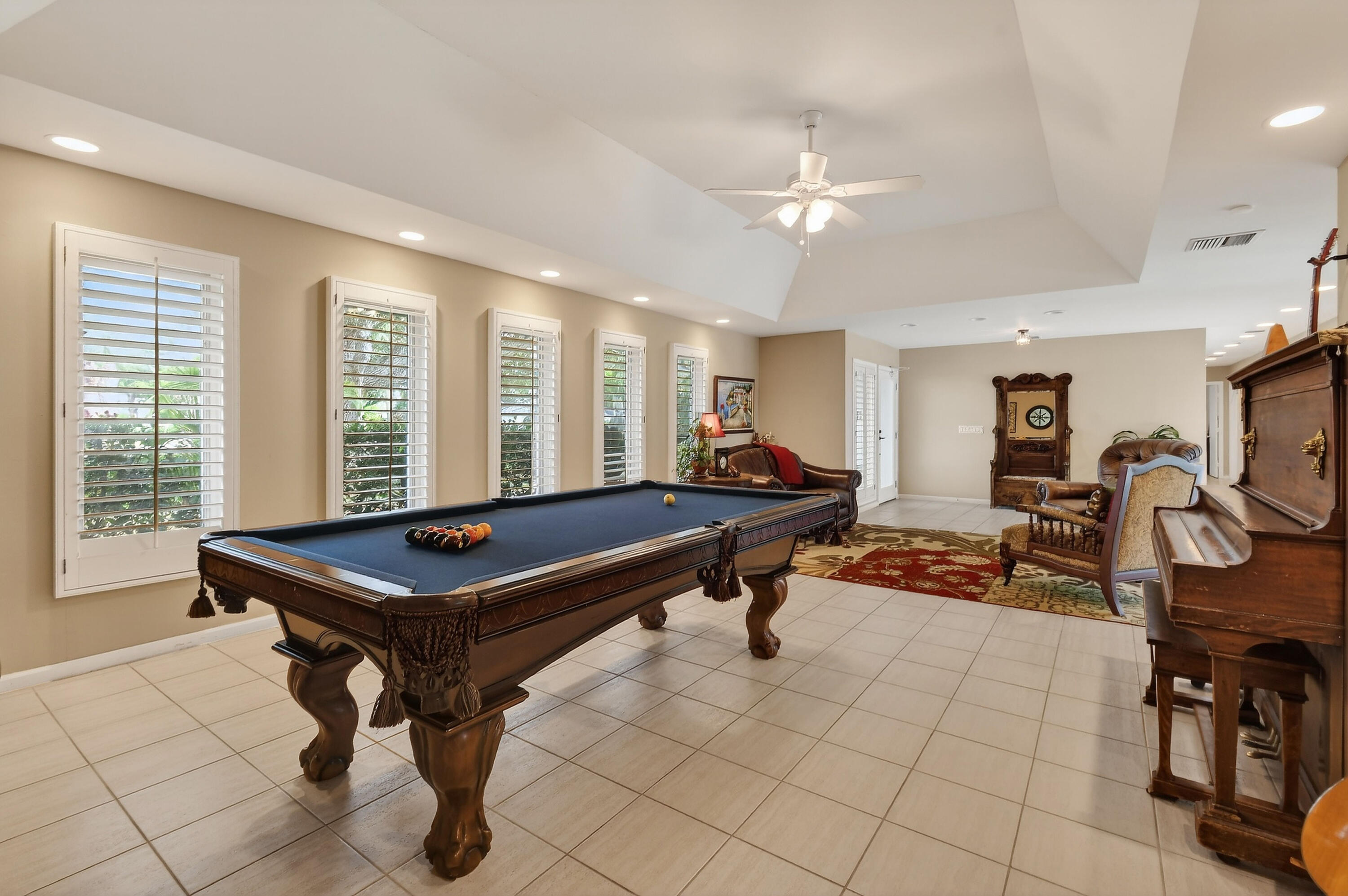 285 Golfview Drive
