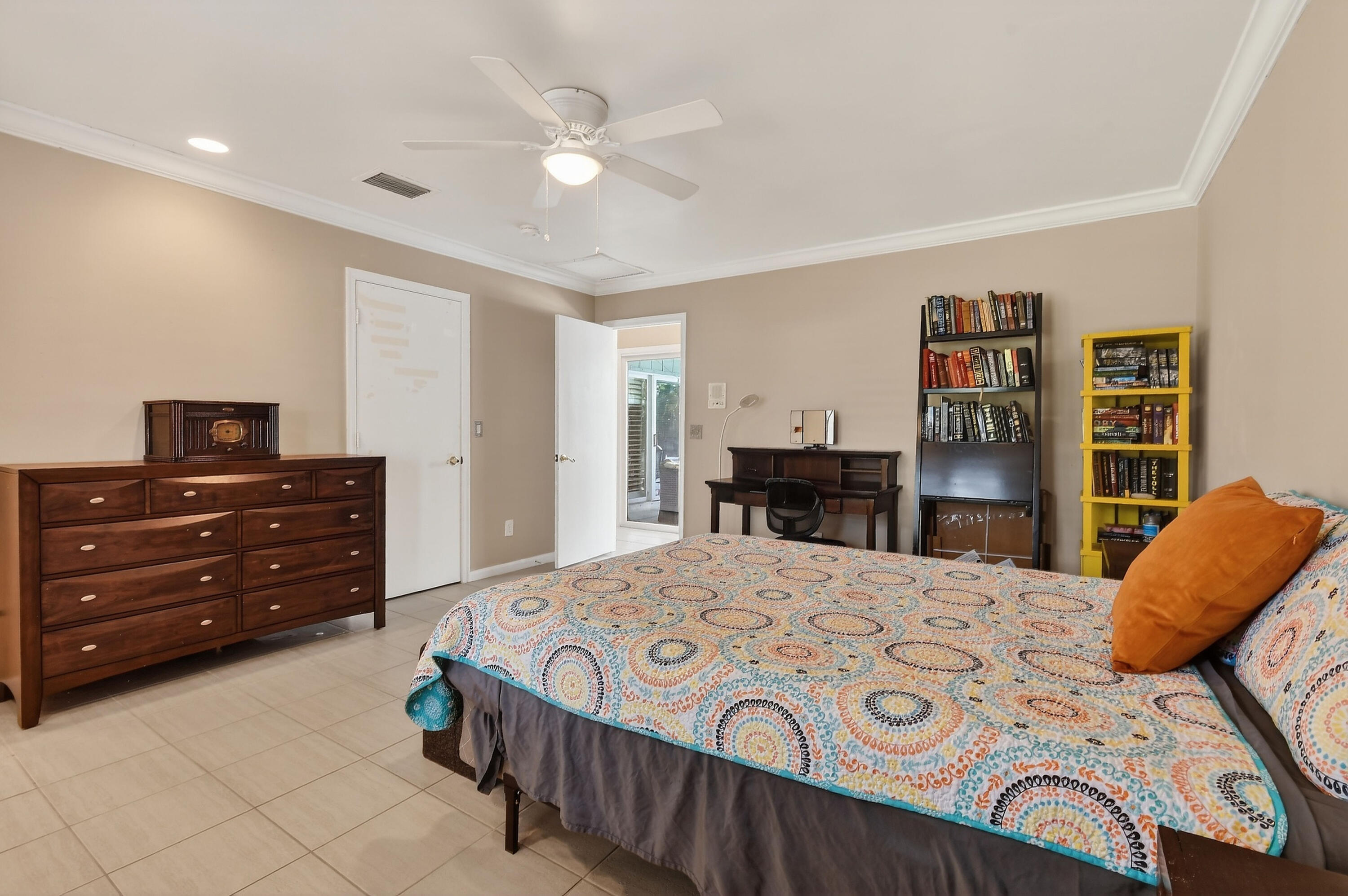 285 Golfview Drive