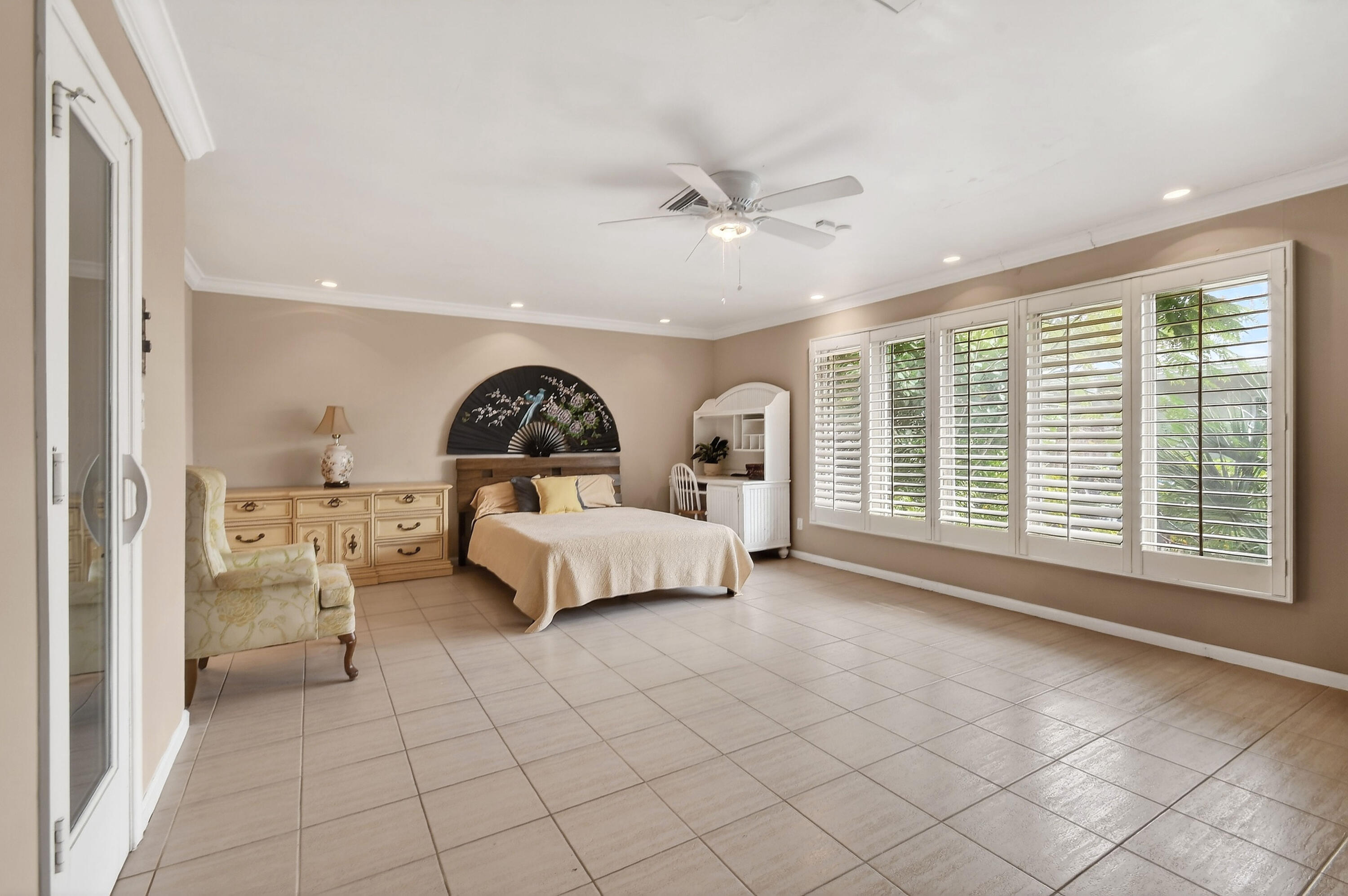285 Golfview Drive