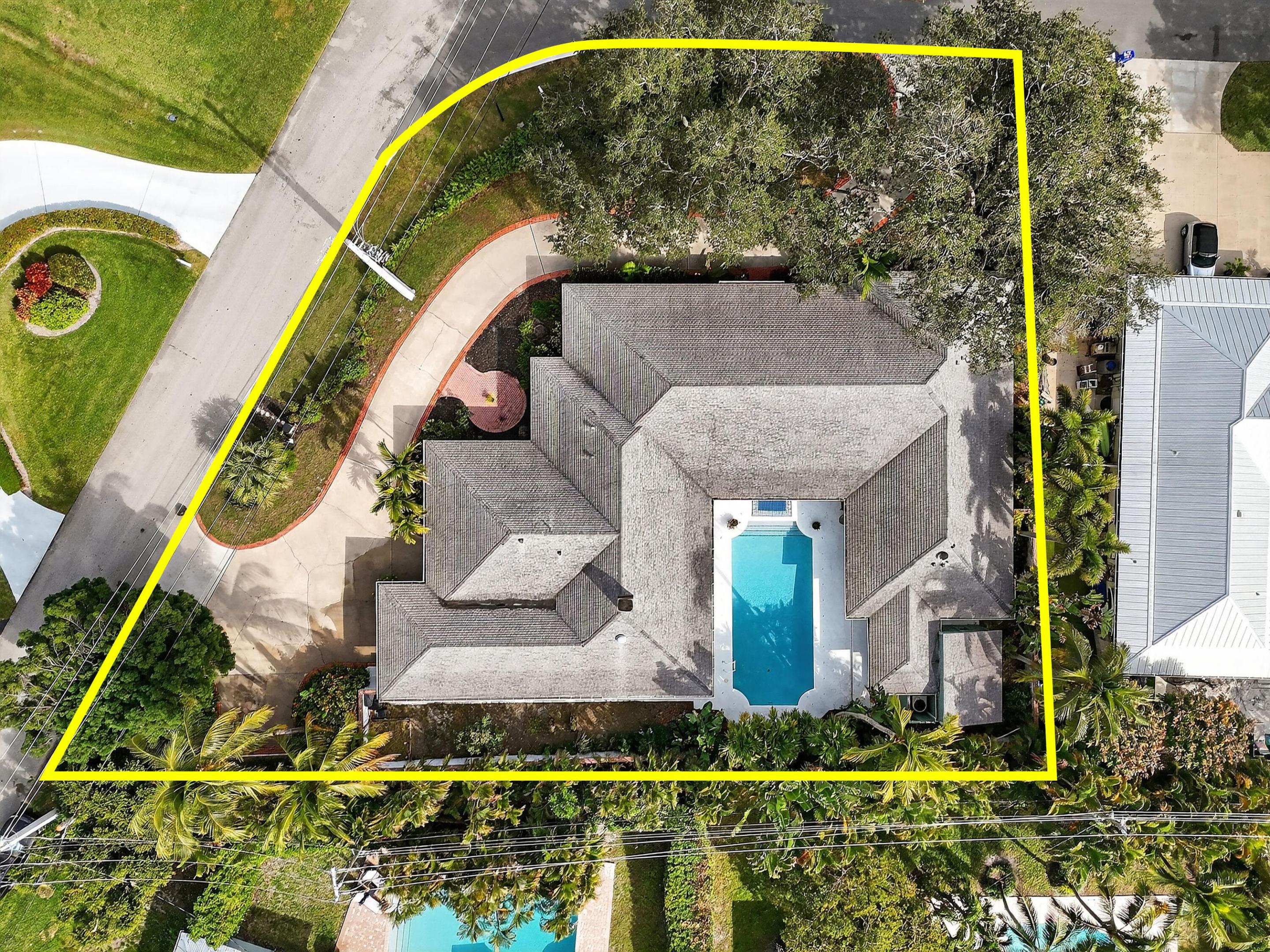 285 Golfview Drive