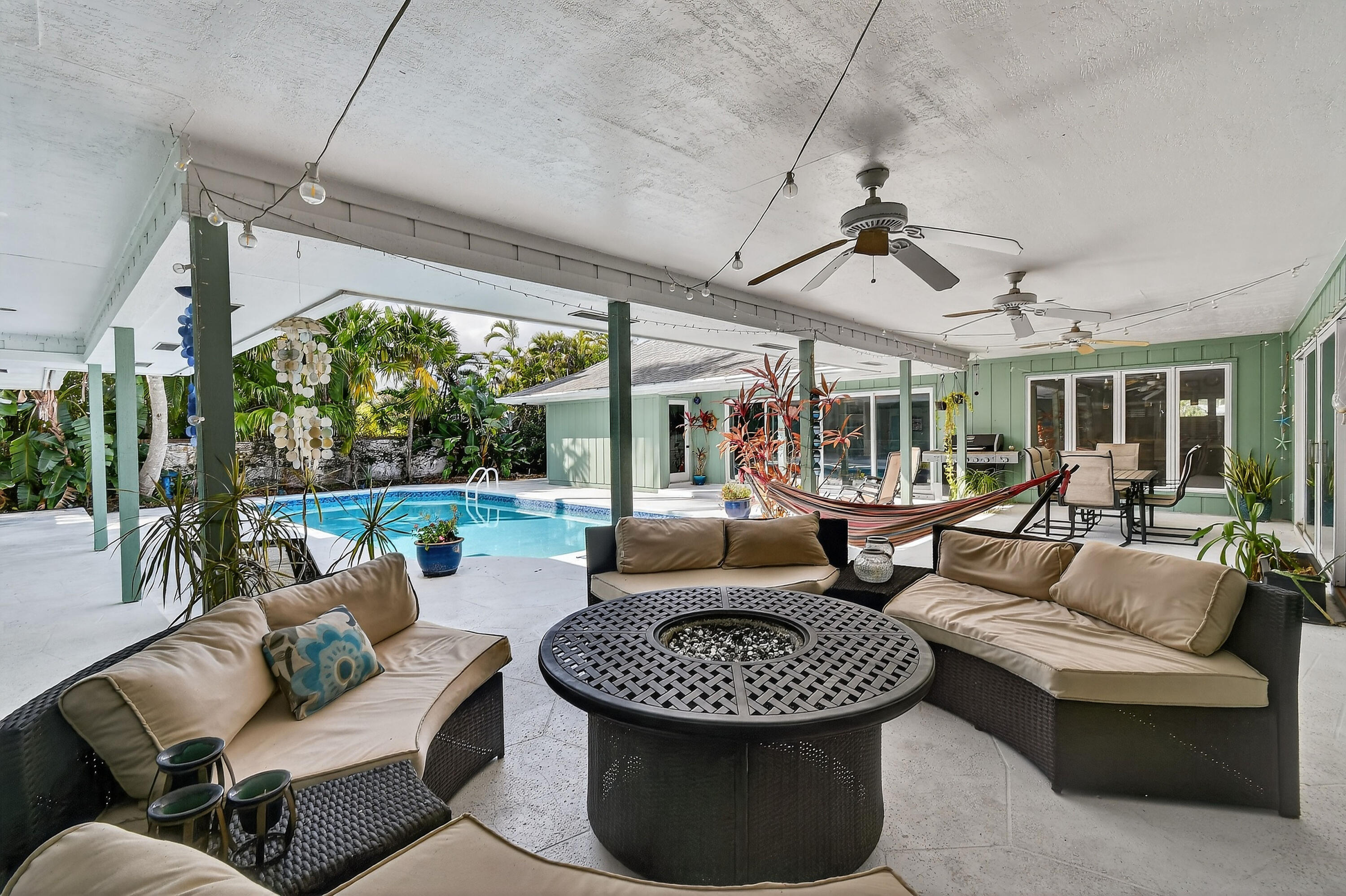 285 Golfview Drive
