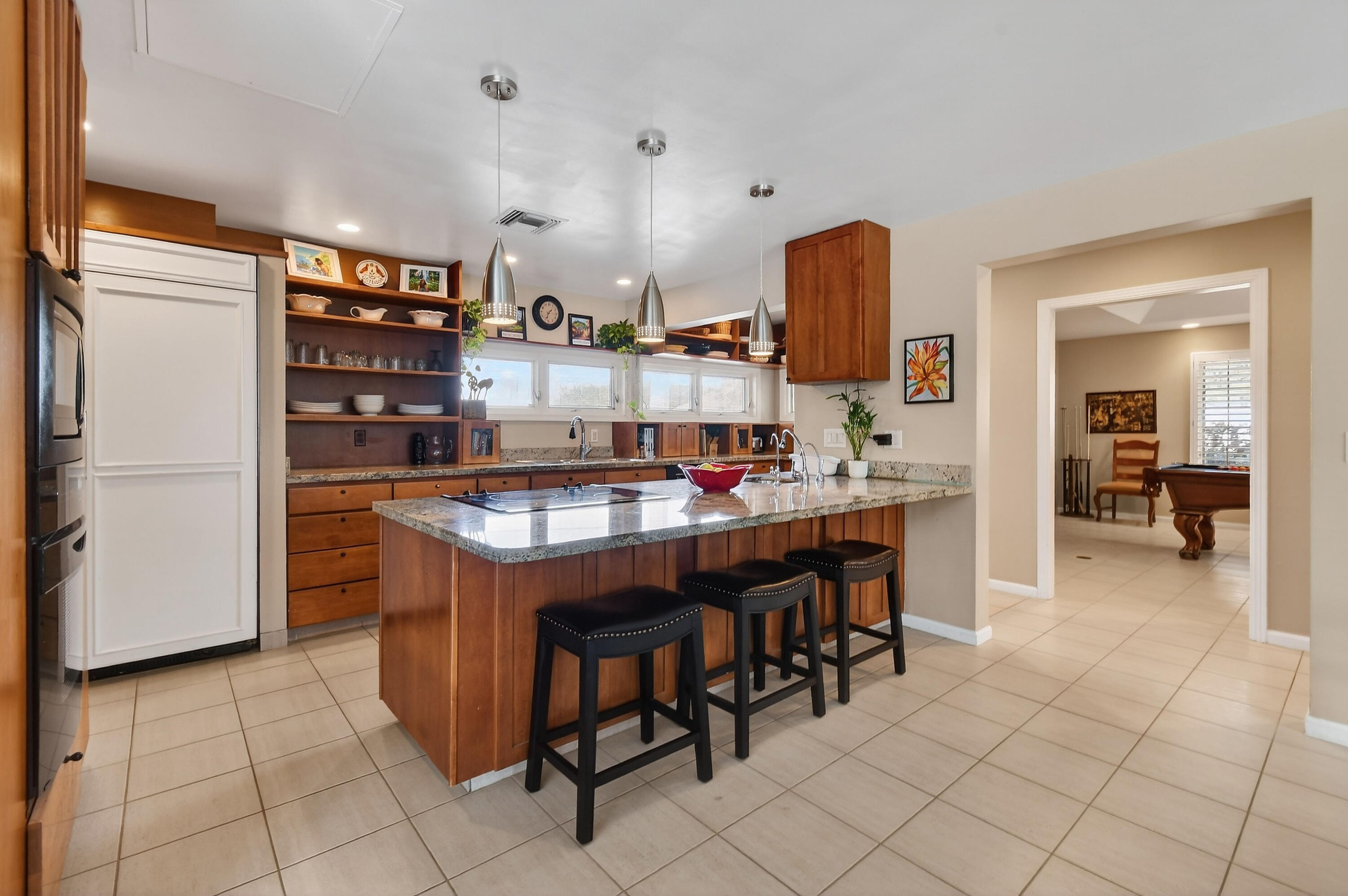 285 Golfview Drive
