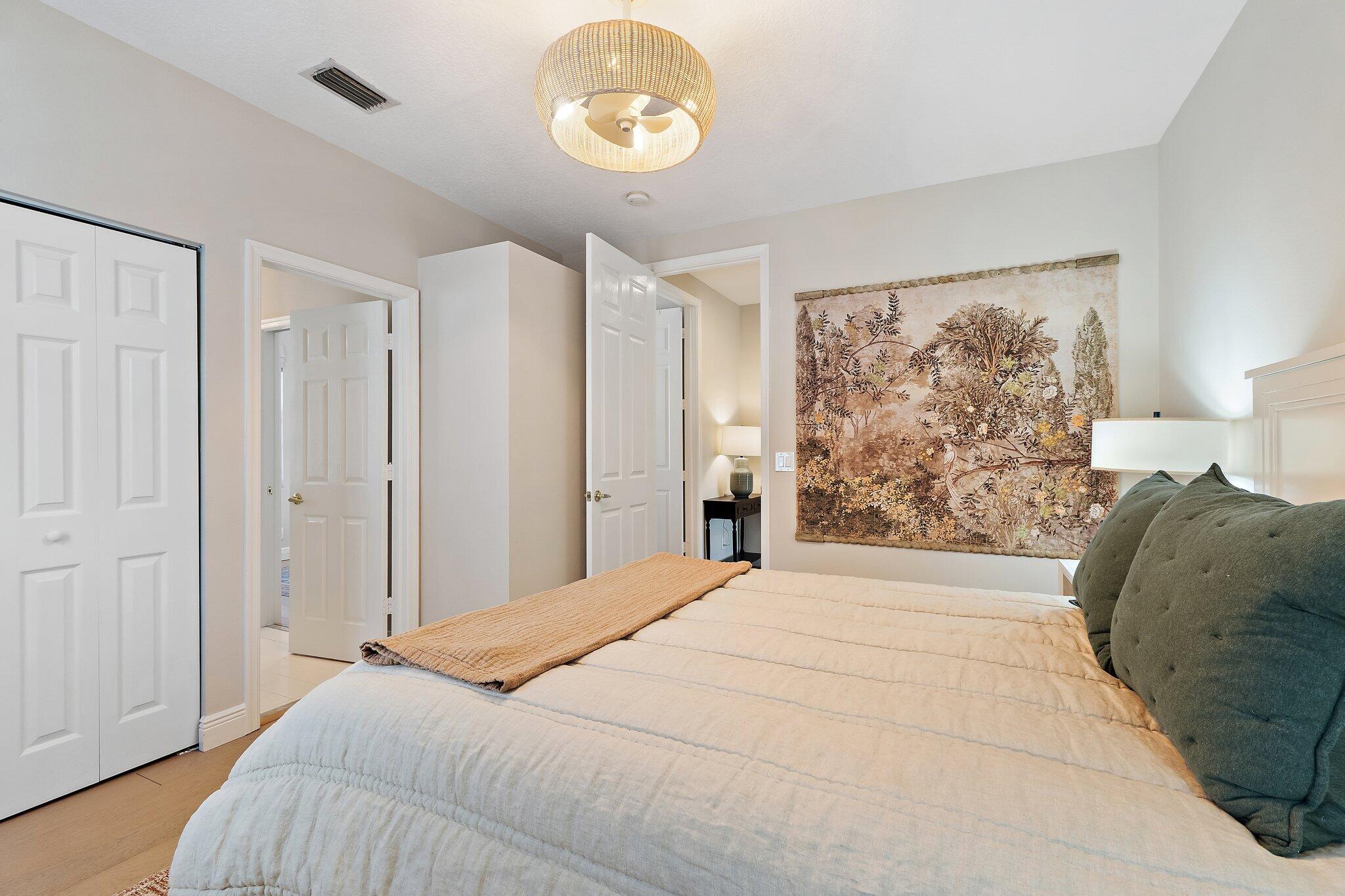 402 Resort Lane, Palm Beach Gardens