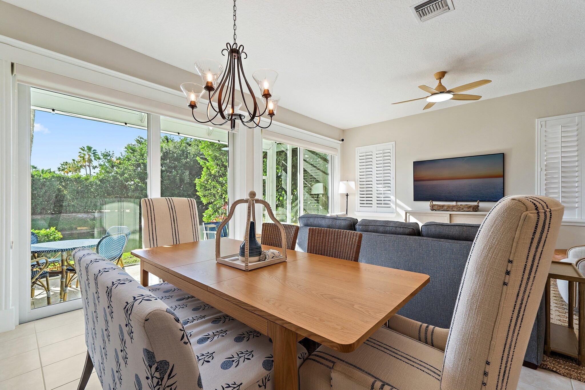 402 Resort Lane, Palm Beach Gardens