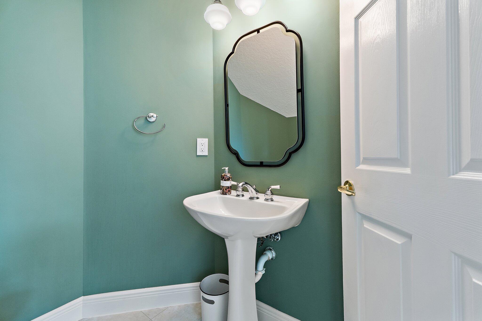 402 Resort Lane, Palm Beach Gardens