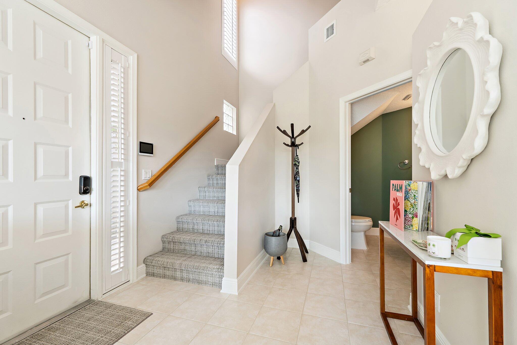 402 Resort Lane, Palm Beach Gardens