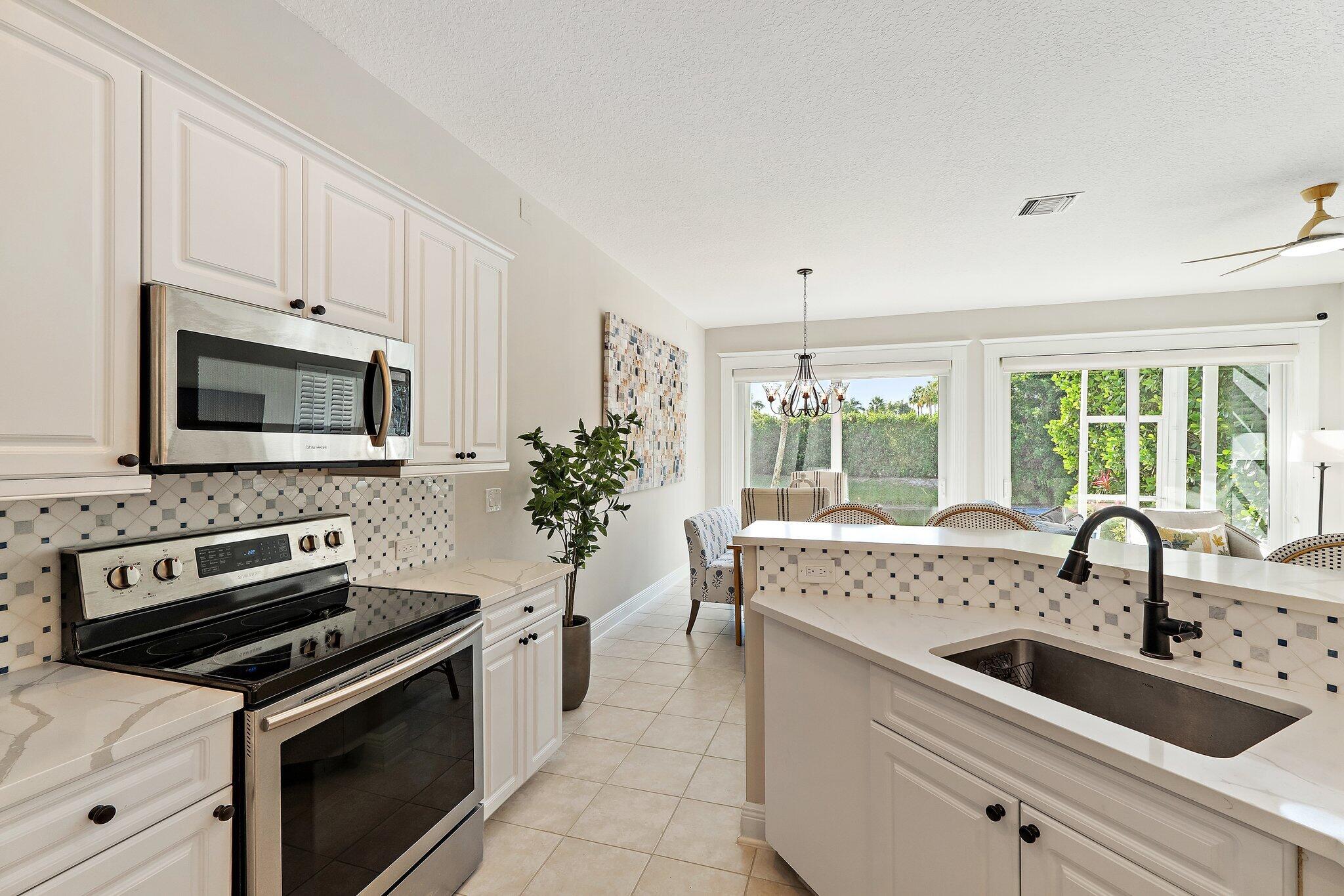 402 Resort Lane, Palm Beach Gardens