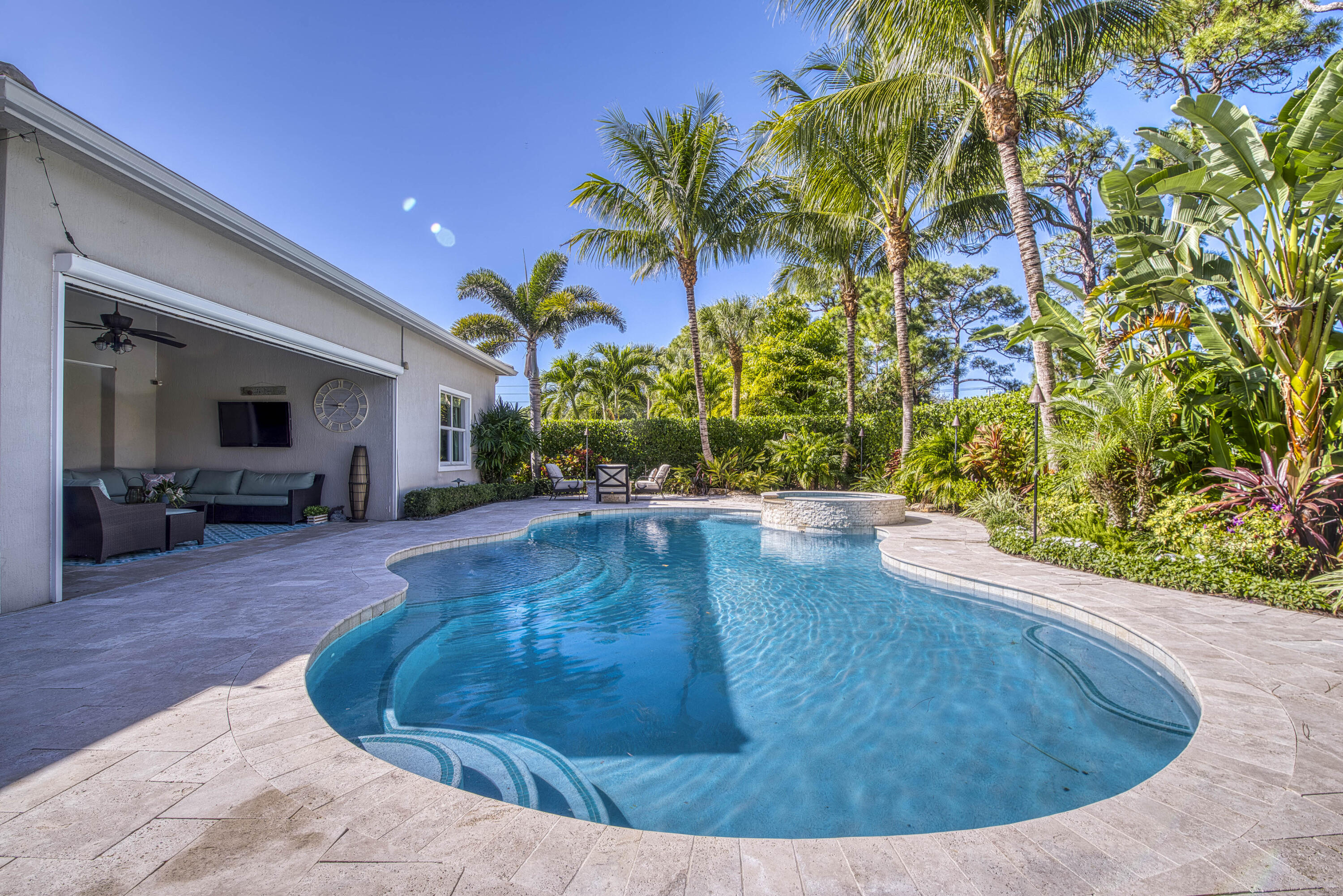 217 Shores Pointe Drive