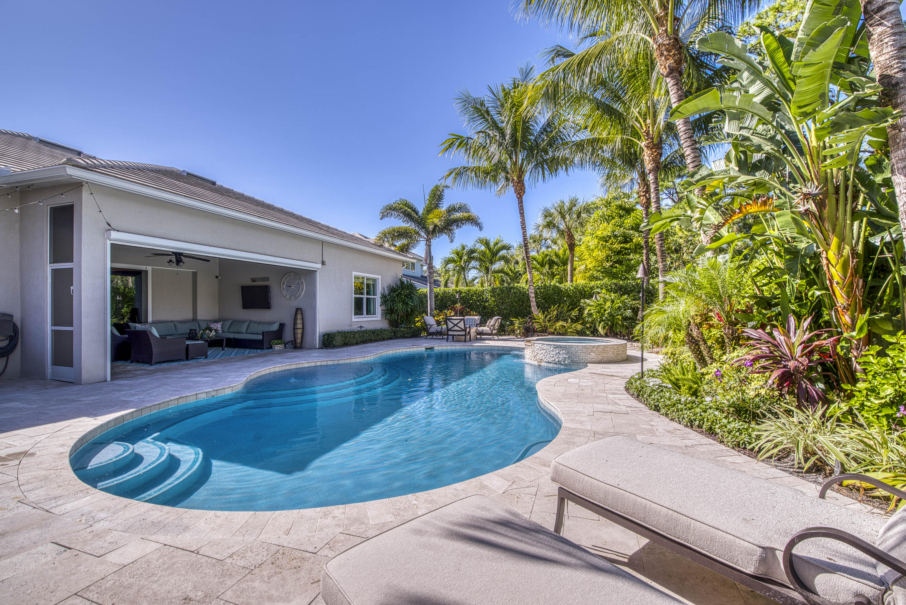 217 Shores Pointe Drive